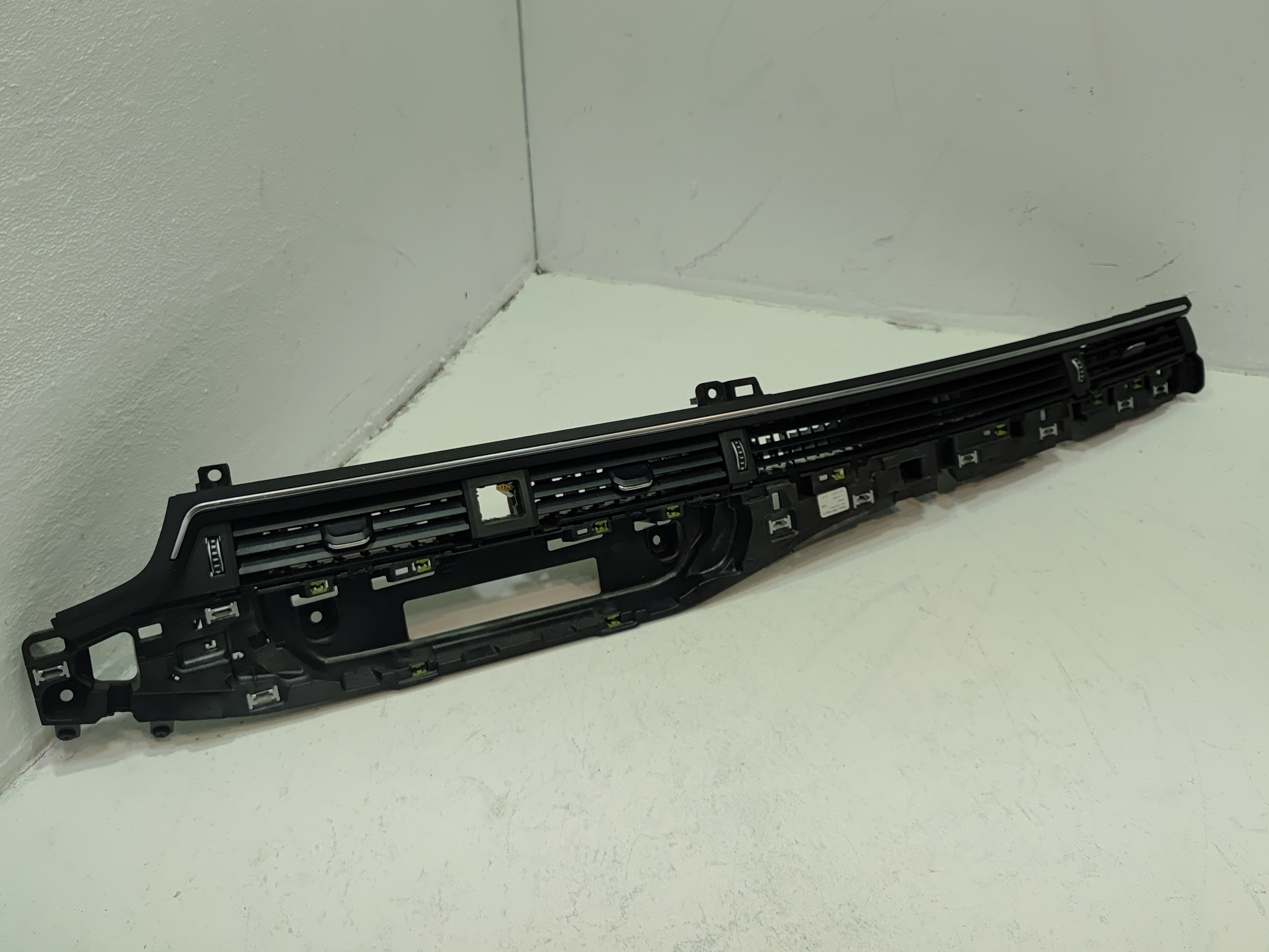 2018 Audi S5 Sportback Dash Center Passenger Side Air Vent Grille OEM