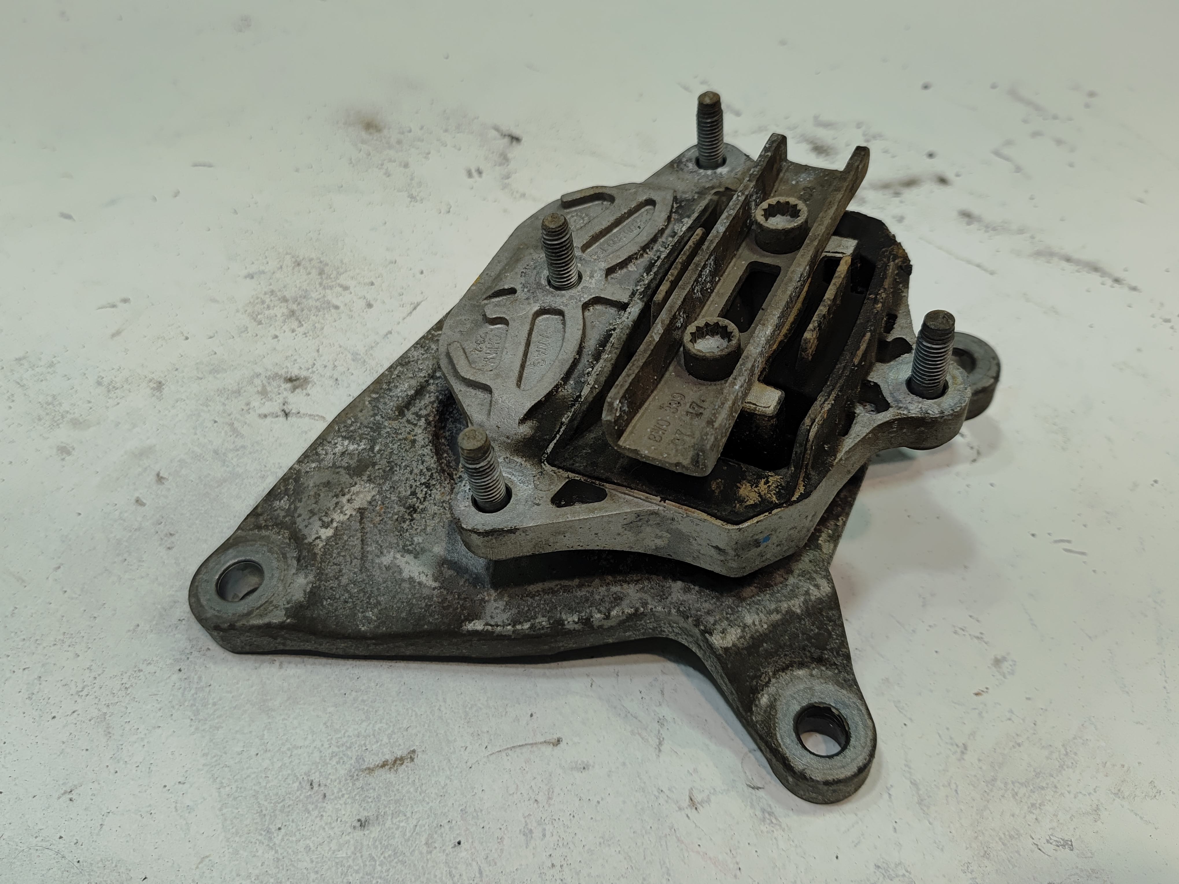 2018-2024 AUDI S5 SPORTBACK TRANSMISSION MOUNT SUPPORT BRACKET OEM