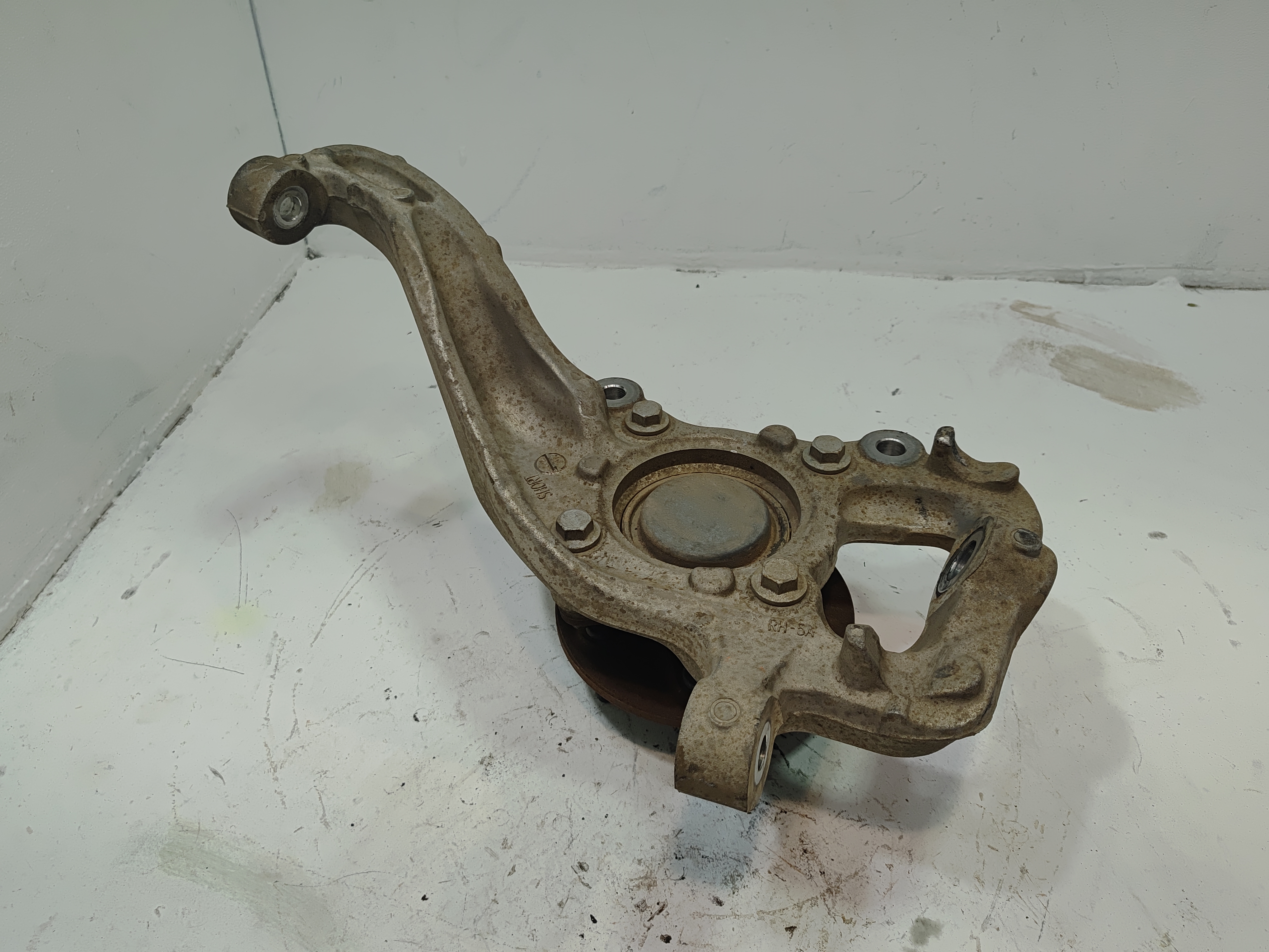 2018-2020 Ford F-150 Front Right Passenger Side Spindle Knuckle Hub OEM