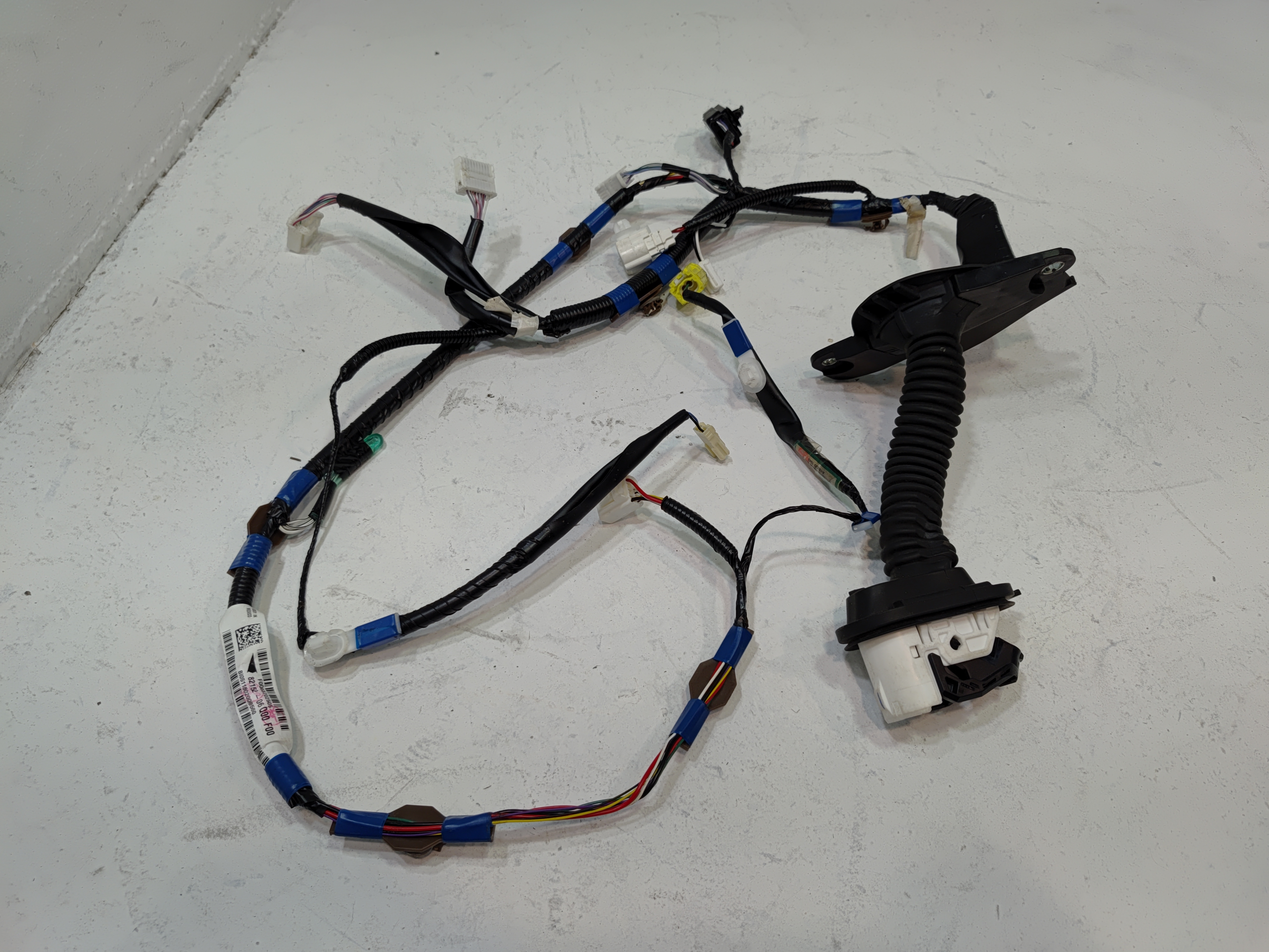 2018 TOYOTA CAMRY FRONT DRIVER SIDE DOOR WIRE WIRING HARNESS W/O PASSIVE ENT OEM