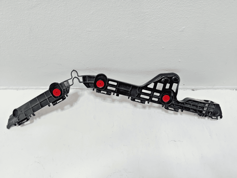 TOYOTA CAMRY REAR LEFT DRIVER SIDE BUMPER RETAINER BRACKET BRACE 2018-2024 OEM