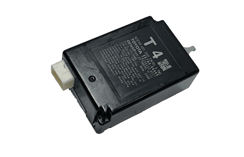 18-2024 TOYOTA CAMRY SE 2.5L TPMS TIRE PRESSURE MONITORING MODULE W/BRACKET OEM