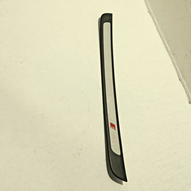 2012-2018 AUDI A6 FRONT DRIVER SIDE DOOR SILL SCUFF STEP PLATE S LINE COVER OEM
