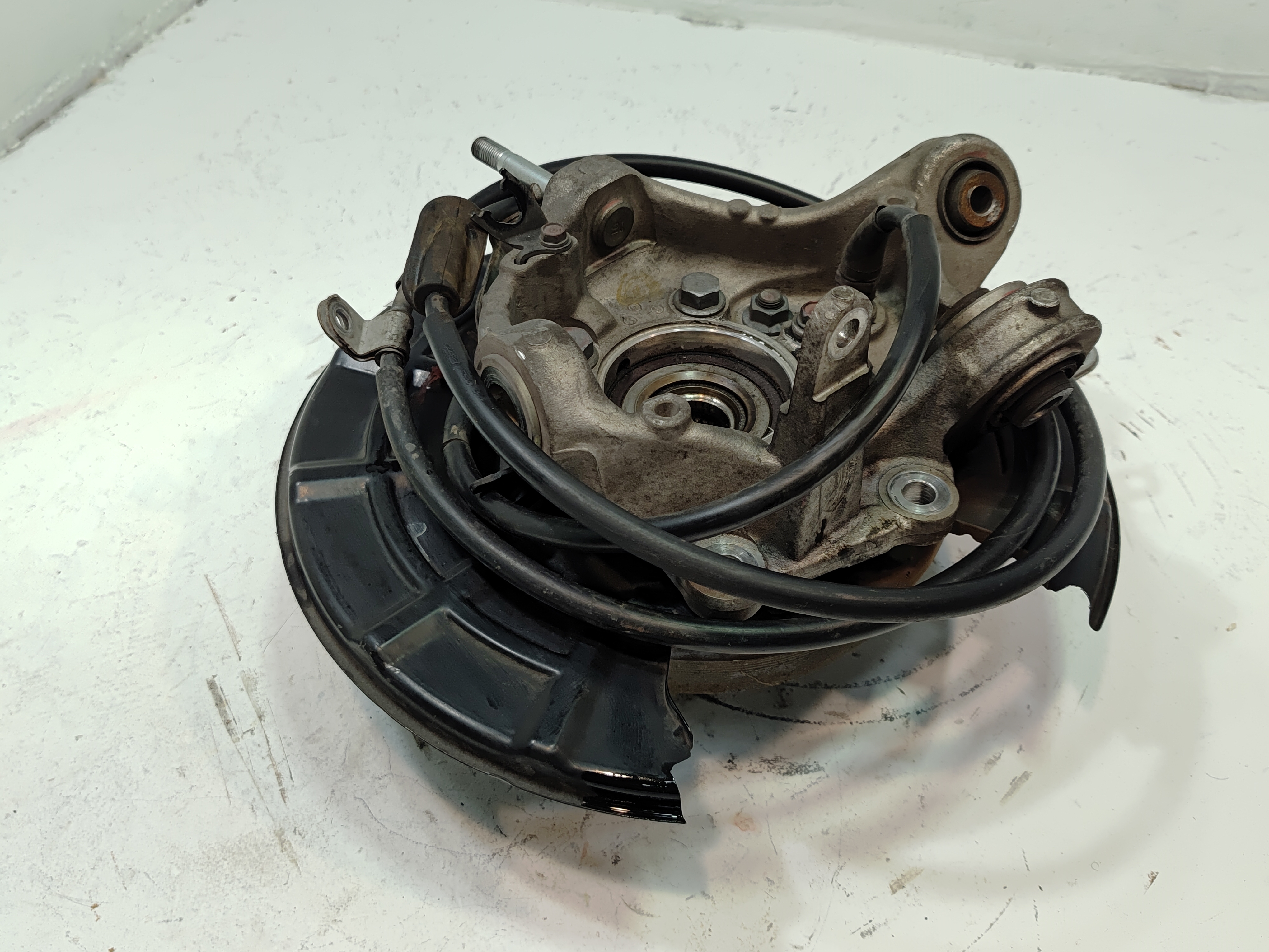 2016-2021 HONDA PILOT REAR LEFT DRIVER SIDE SPINDLE KNUCKLE HUB OEM