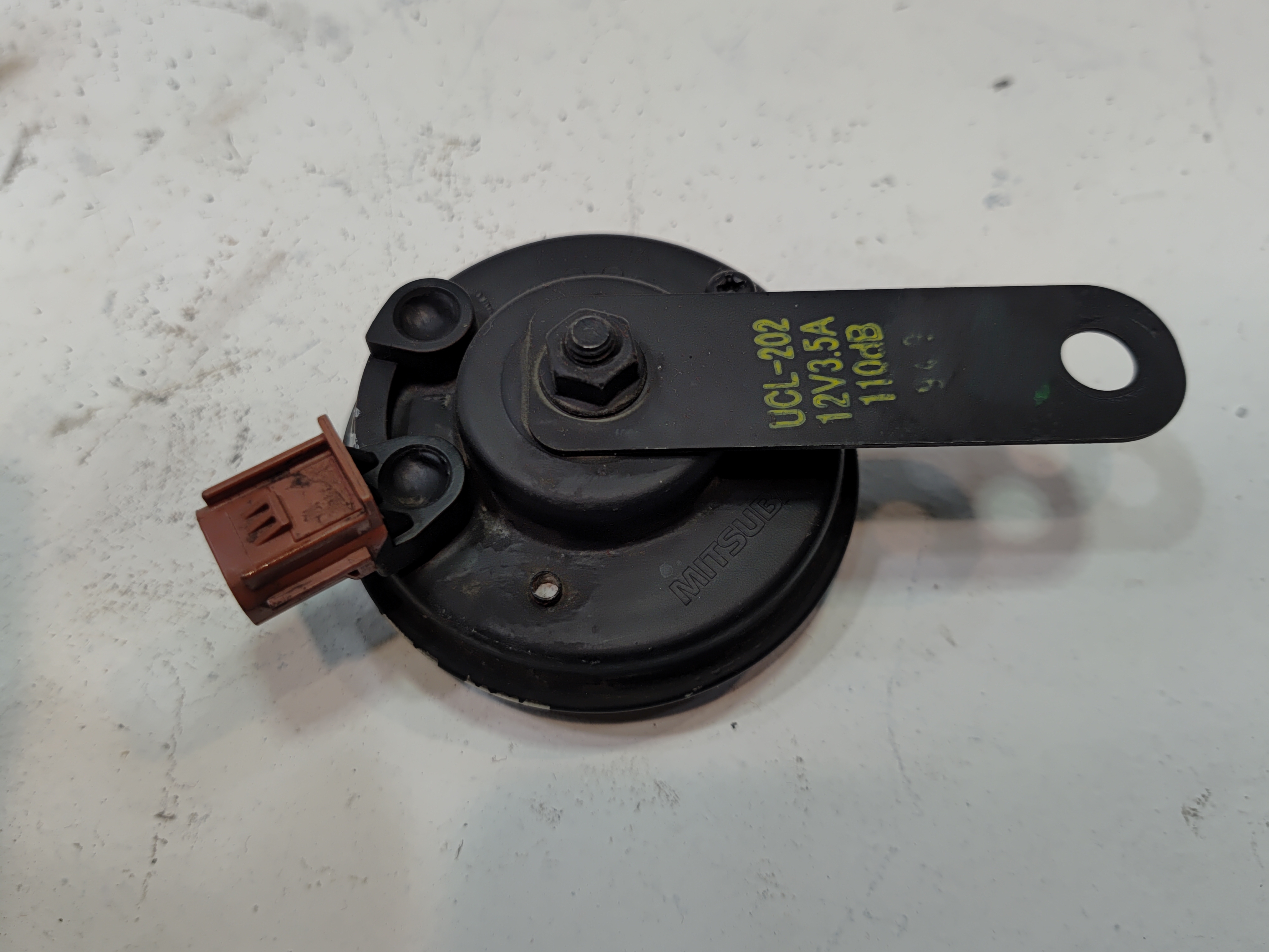 2017-2022 Honda CR-V Low Note Horn Signal OEM