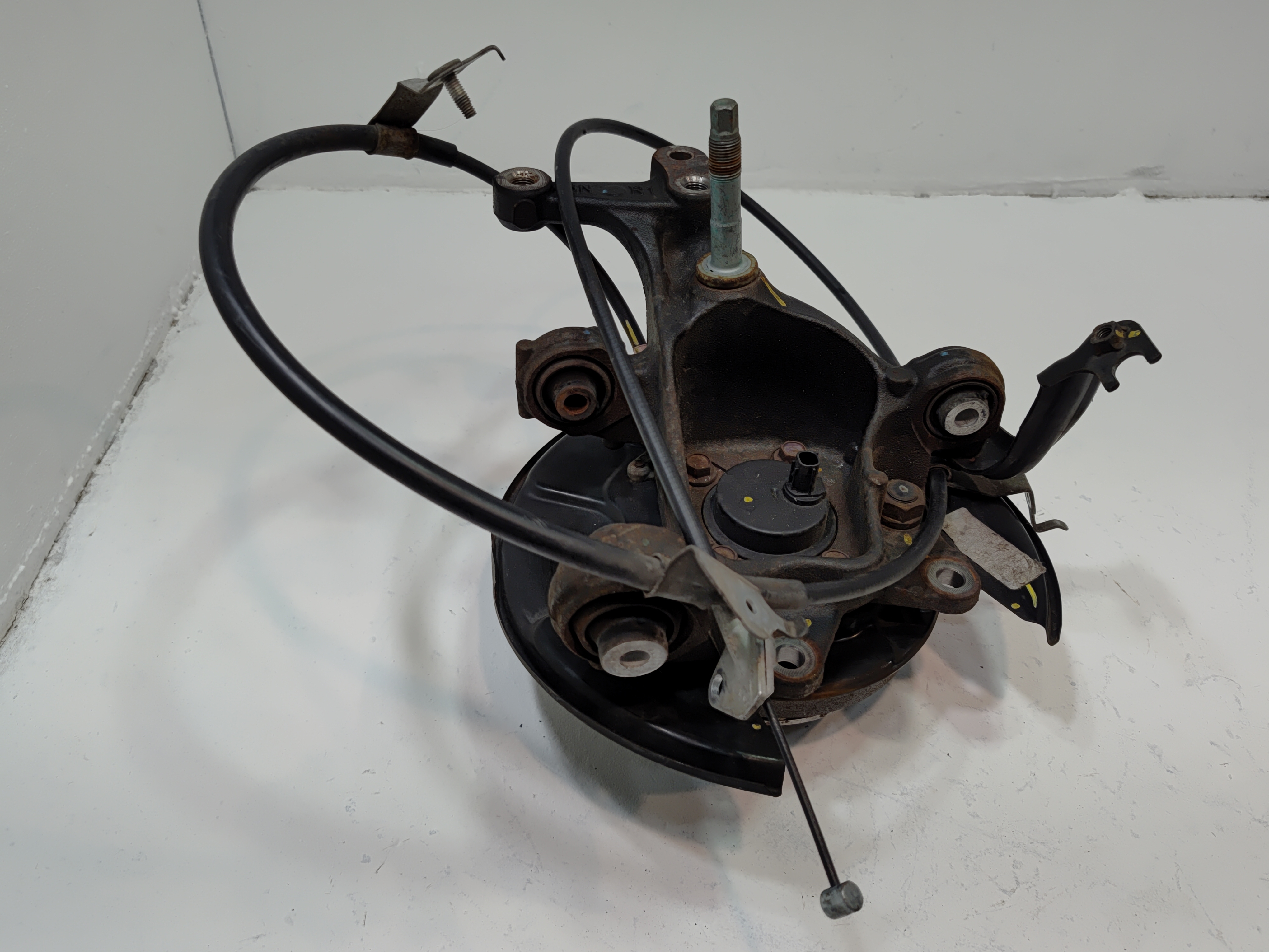 2018-2024 Toyota Camry Rear Right Passenger Side Spindle Knuckle Hub OEM