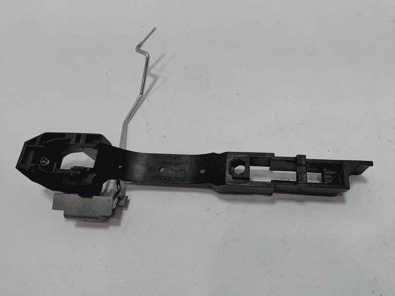 2017-2022 HONDA CR-V REAR LEFT DRIVER SIDE EXTERIOR DOOR HANDLE BASE BRACKET OEM