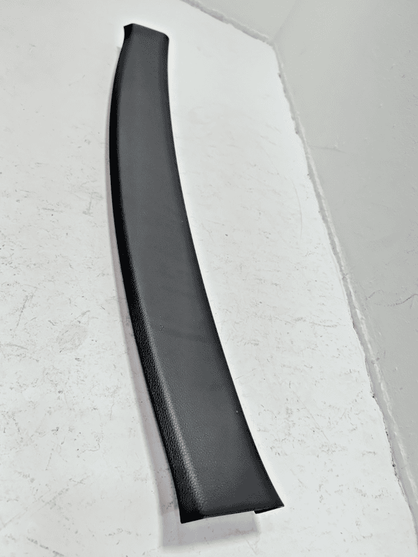 2017 - 2022 HONDA CR-V TAILGATE LIFTGATE BACK DOOR UPPER TRIM COVER PANEL OEM