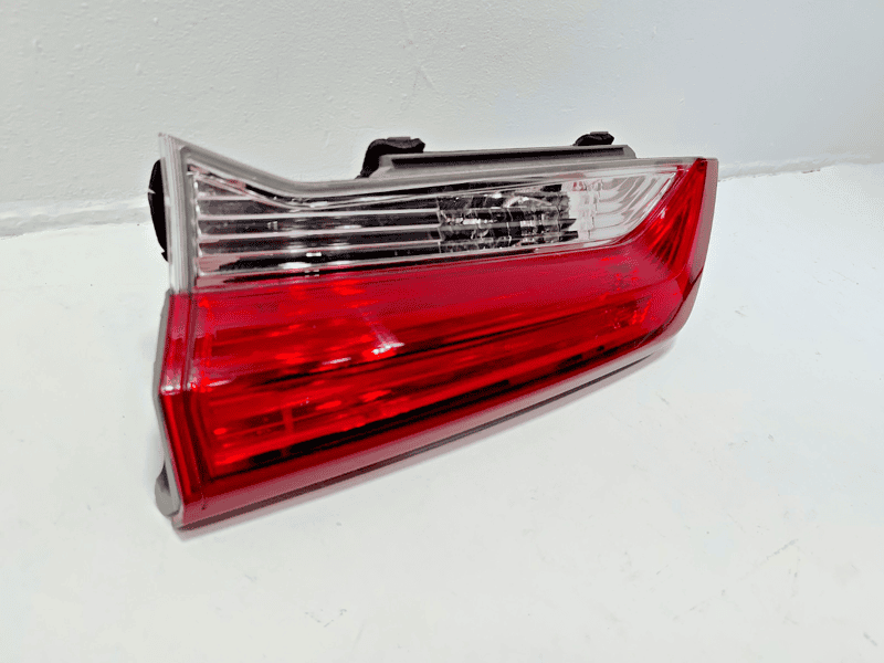 2017-2019 HONDA CR-V REAR LEFT DRIVER SIDE INNER TAIL LIGHT TAILLIGHT LAMP OEM