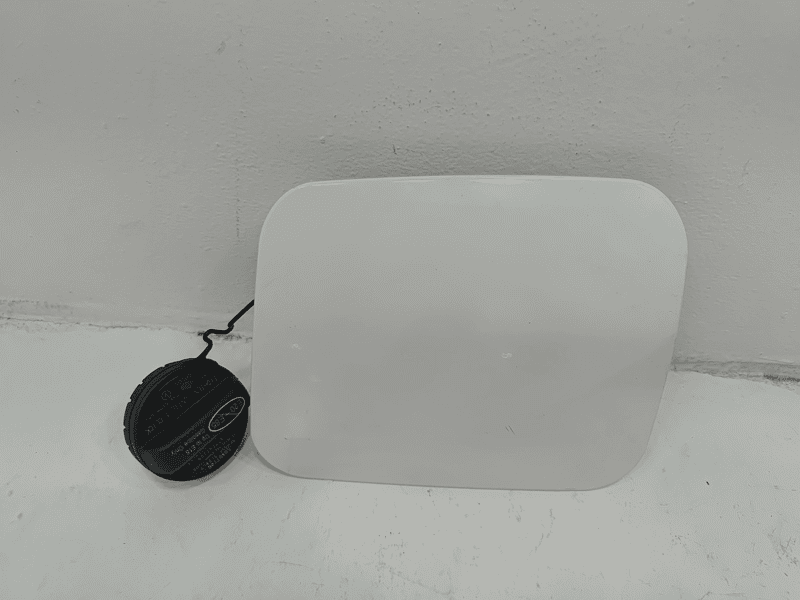 2019 - 2024 TOYOTA RAV4 FUEL GAS TANK DOOR LID FLAP COVER W/CAP WHITE *040* OEM