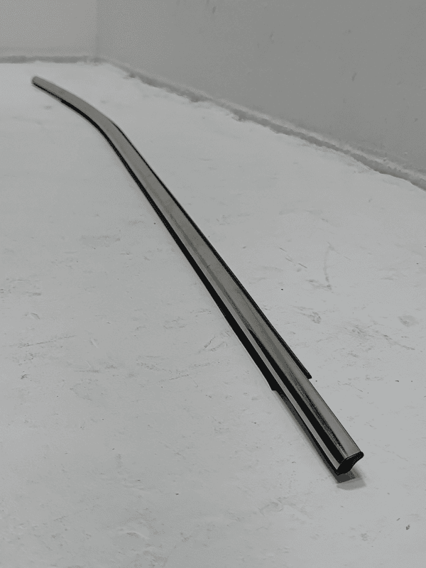 2018-2025 TOYOTA CAMRY FRONT RIGHT PASSENGER SIDE DOOR WINDOW BELT MOLDING OEM