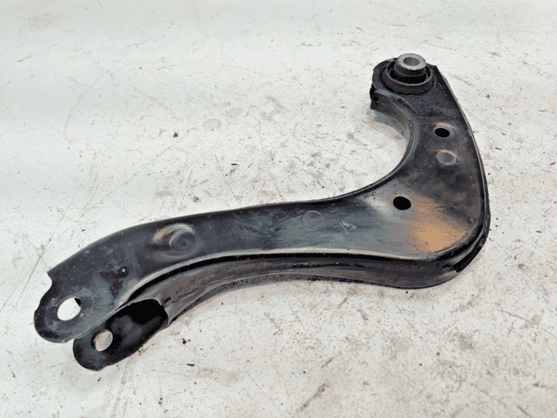 18-2024 TOYOTA CAMRY L LE XLE REAR LEFT DRIVER SIDE SUSPENSION TRAILING ARM OEM