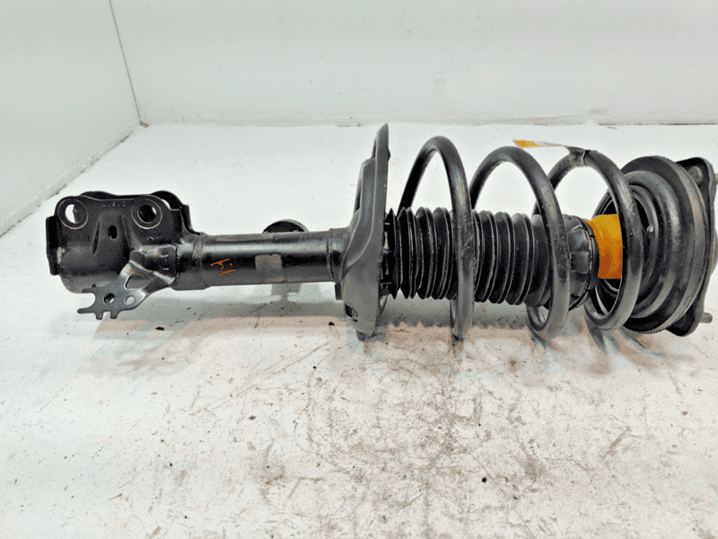2018-2024 TOYOTA CAMRY LE XLE FRONT PASSENGER SHOCK ABSORBER STRUT W/ SPRING OEM