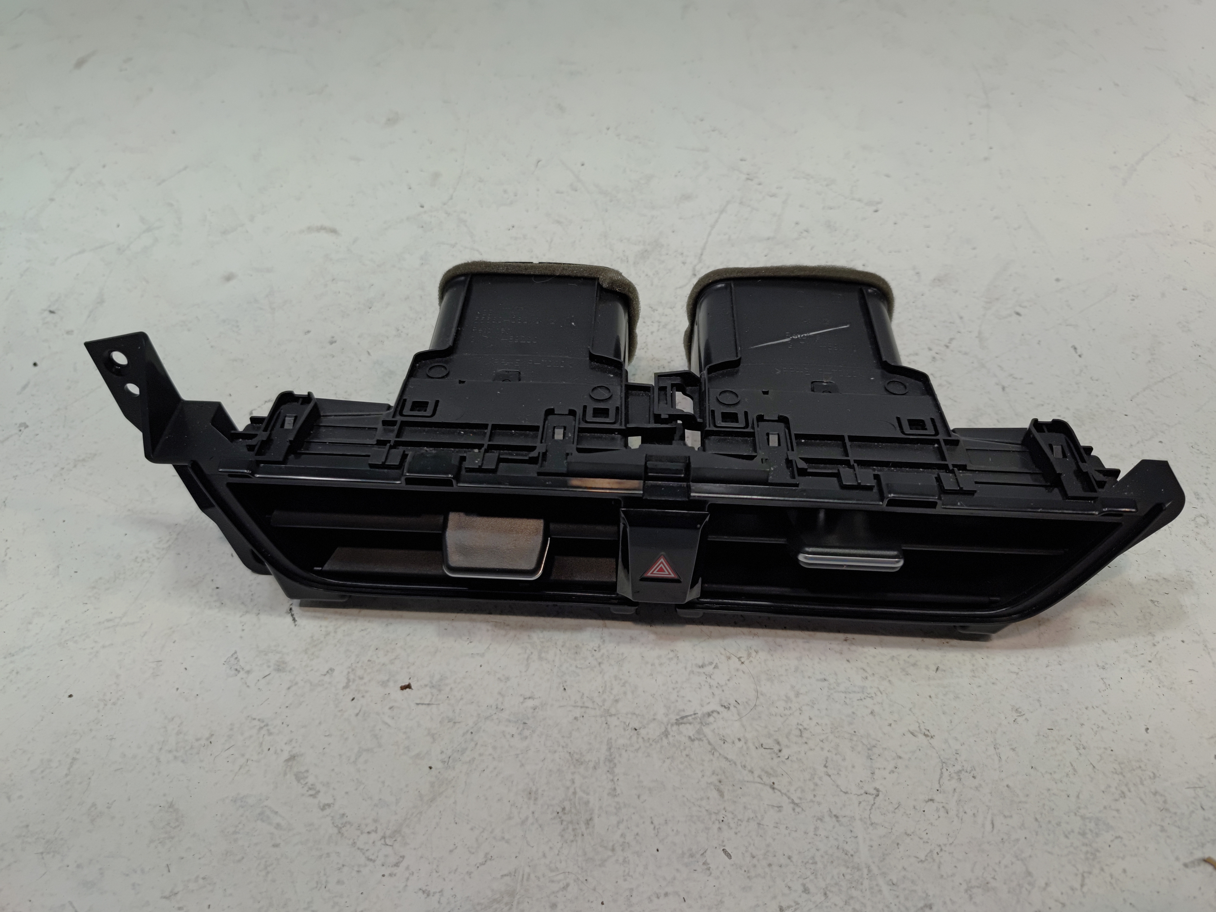 21-24 TOYOTA CAMRY DASH DASHBOARD CENTER OUTER AIR VENT GRILLE W/HAZARD OEM