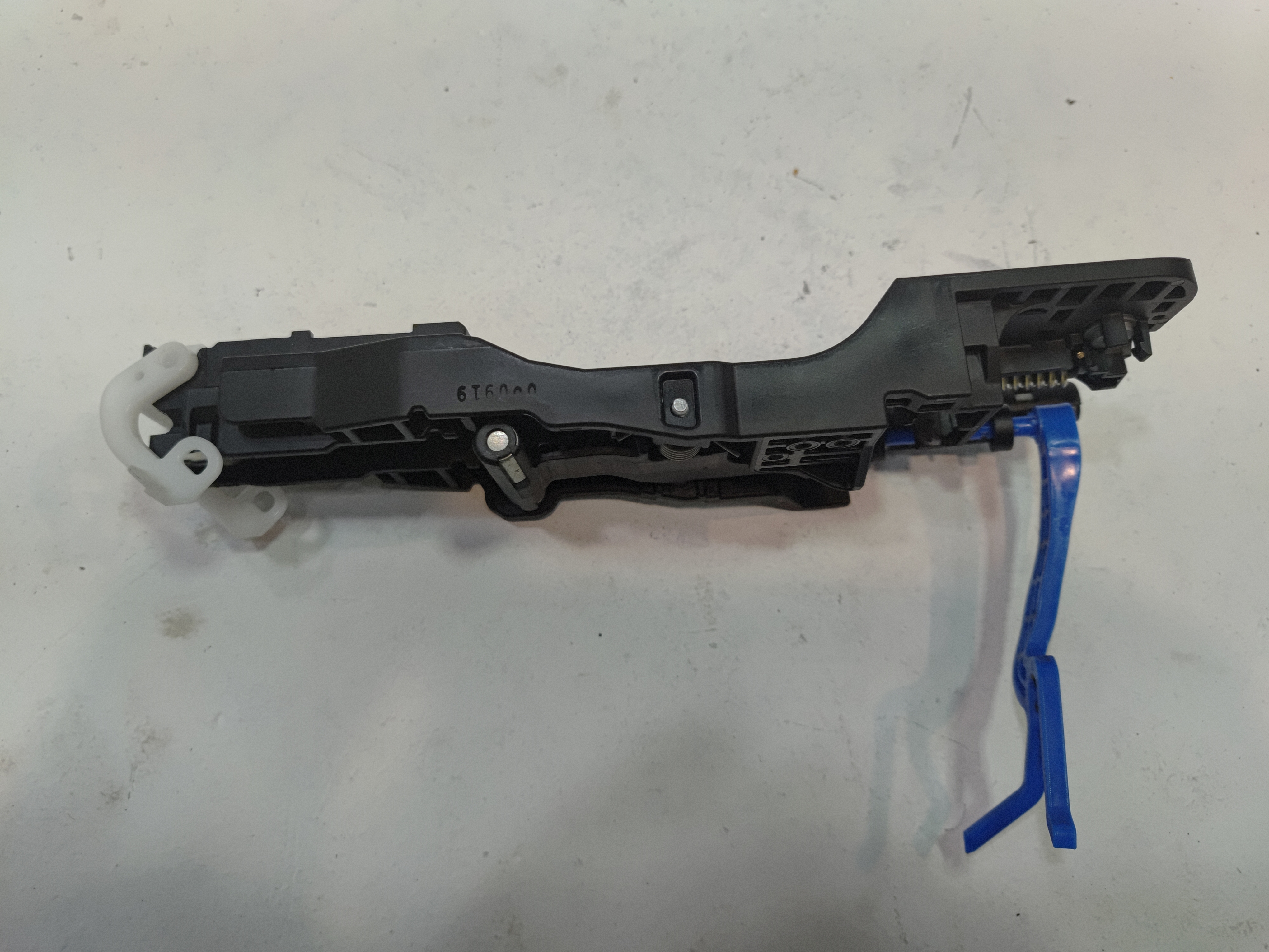 2018-2025 TOYOTA CAMRY REAR DRIVER SIDE DOOR EXTERIOR HANDLE BASE BRACKET OEM