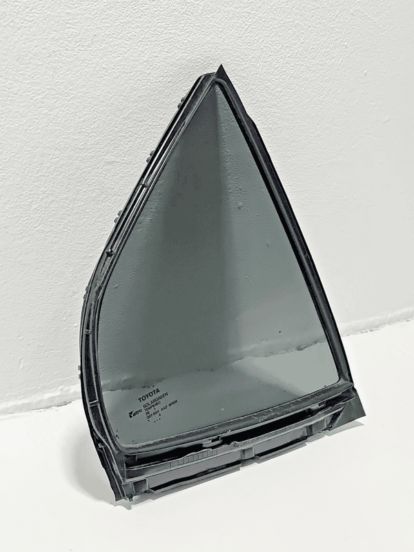 2018 - 2024 TOYOTA CAMRY REAR PASSENGER SIDE DOOR CORNER FIXED WINDOW GLASS OEM