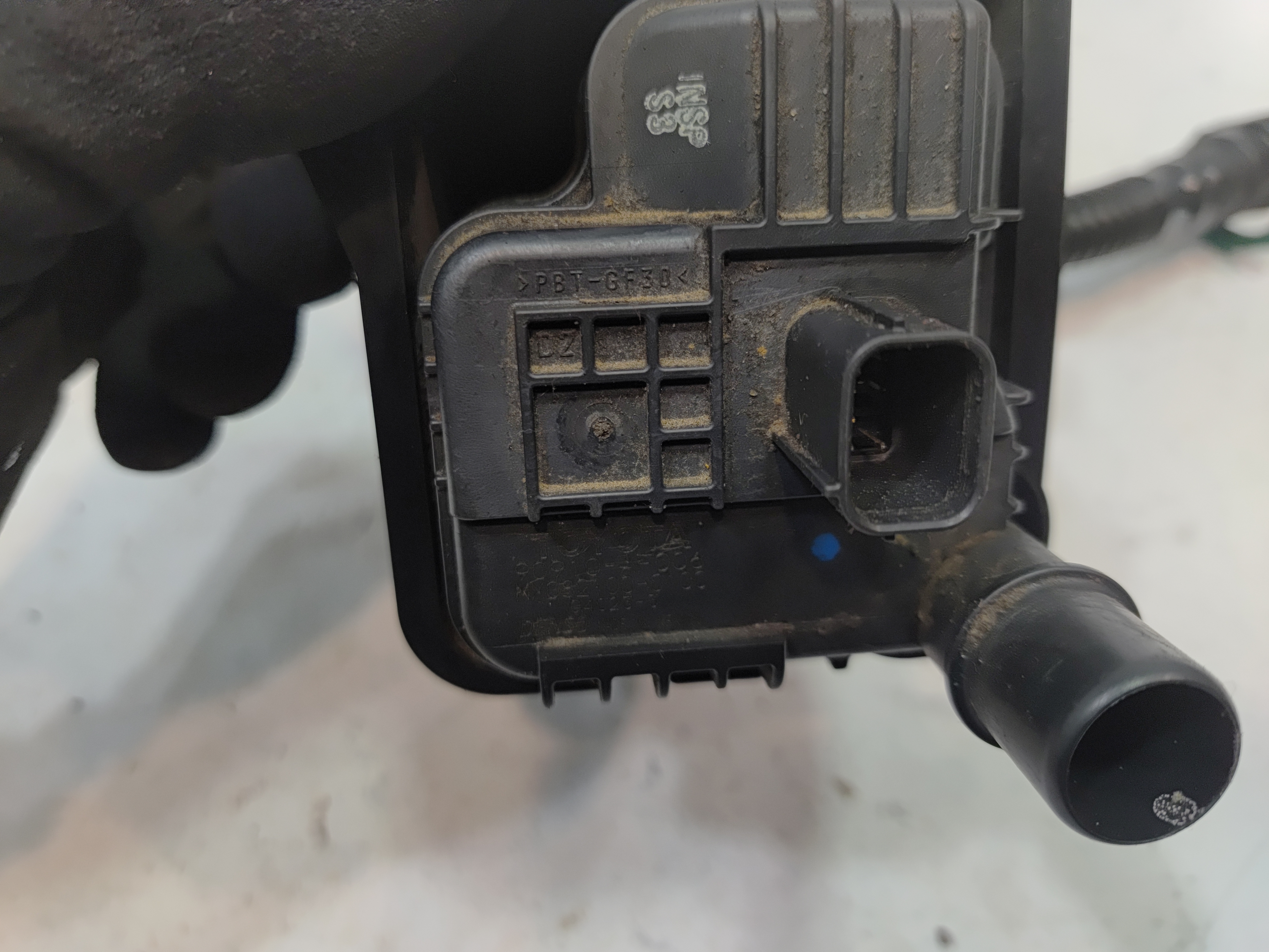 2018-2024 TOYOTA CAMRY FUEL VAPOR CANISTER VENT SOLENOID OEM