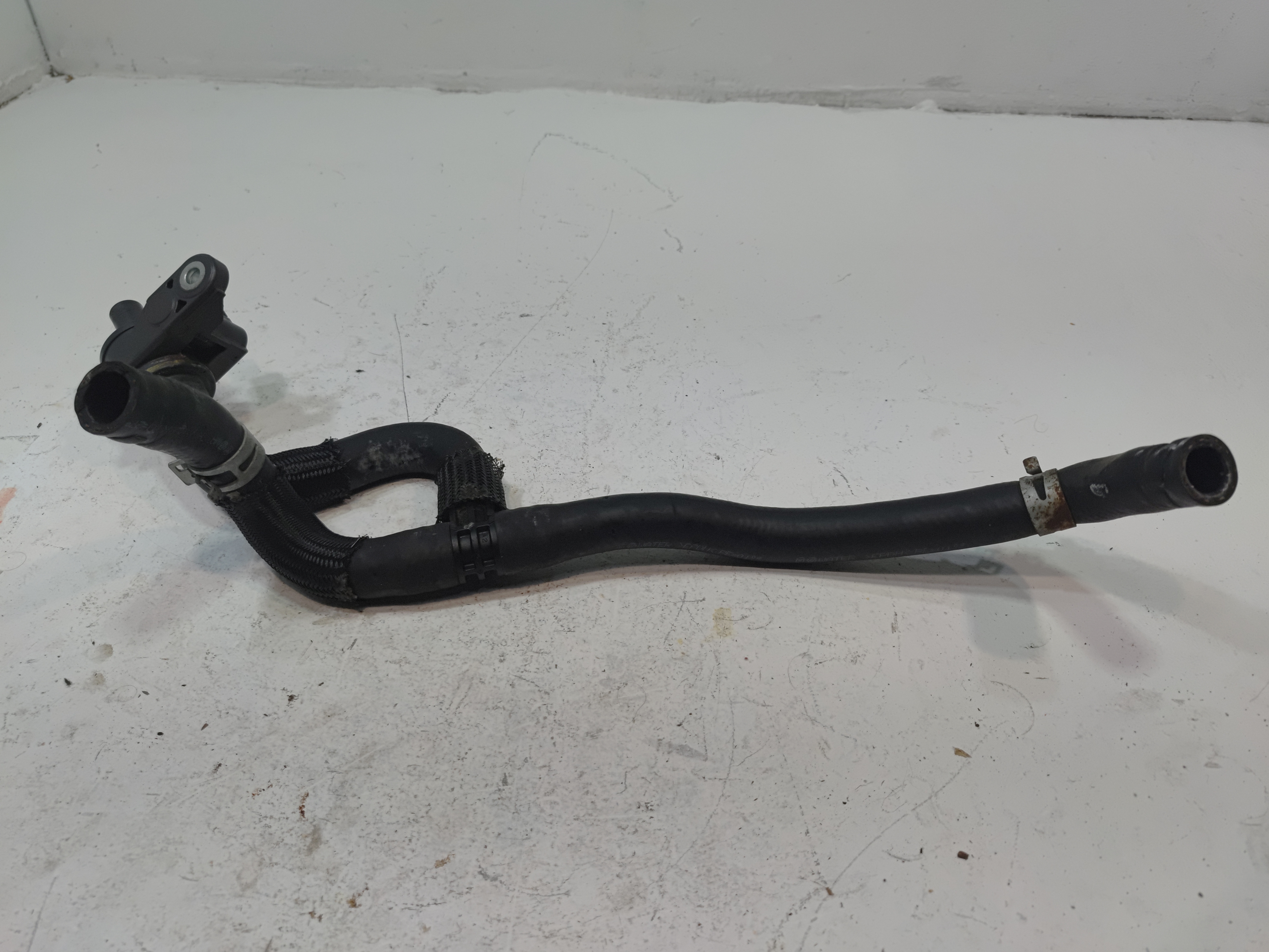 2018-2024 TOYOTA CAMRY ENGINE COOLANT BY PASS HOSE TUBE PIPE W/ VALVE OEM
