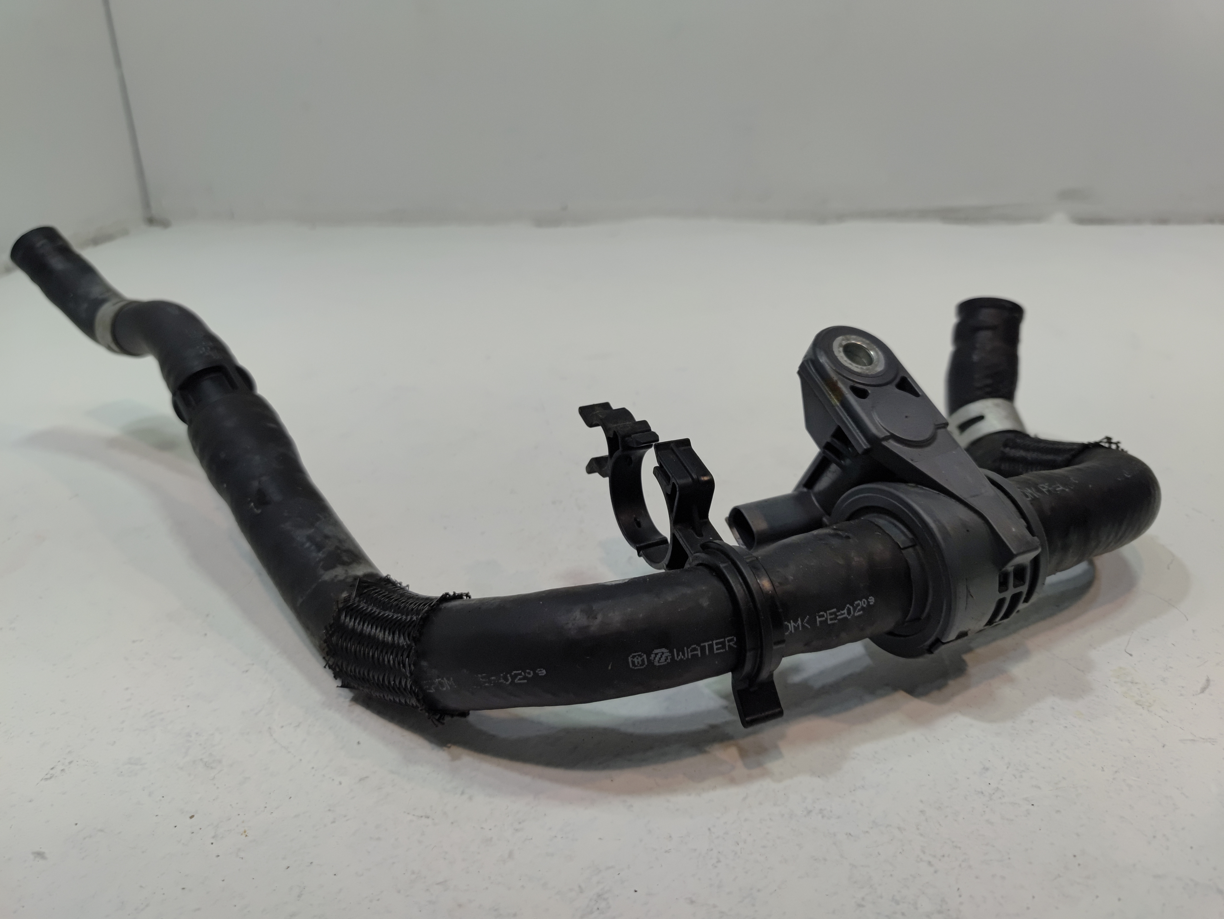 2018-2024 TOYOTA CAMRY 2.5L ENGINE COOLANT WATER BY PASS HOSE TUBE OEM