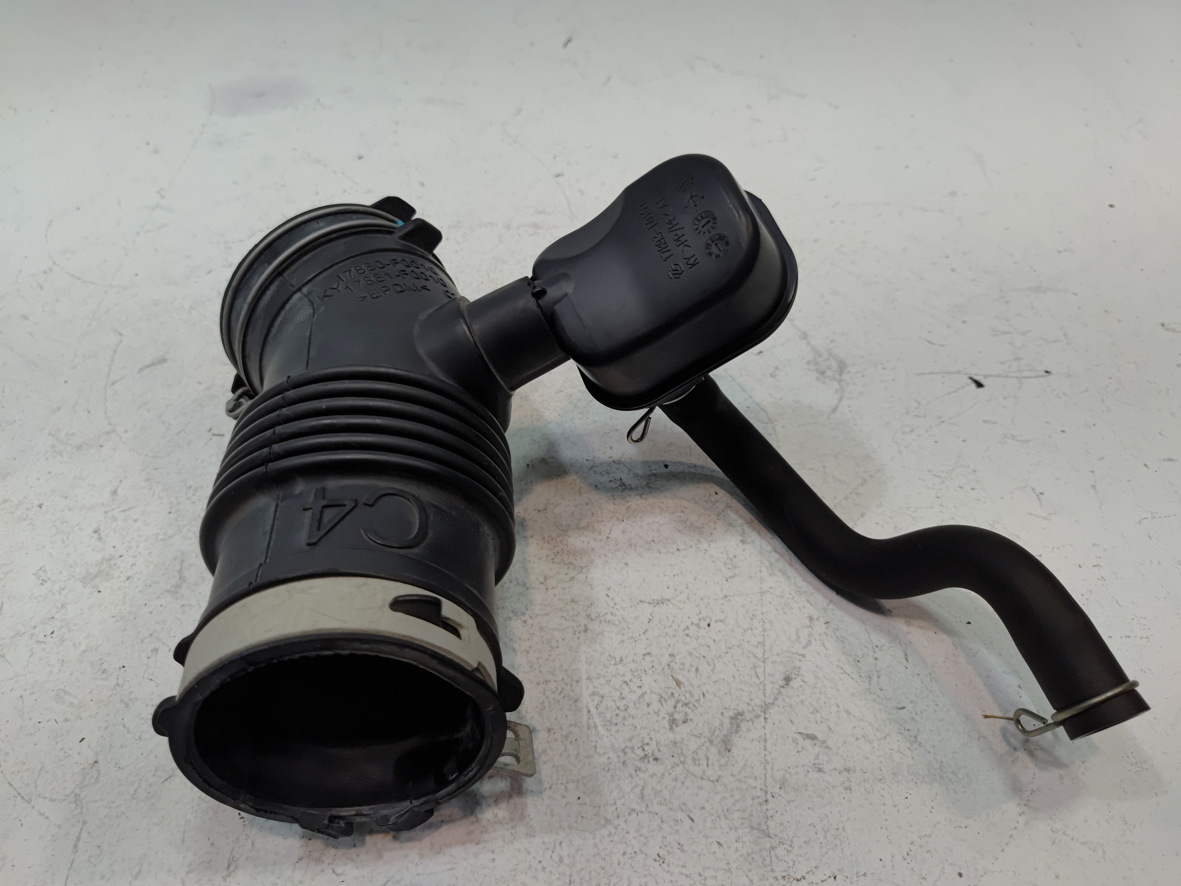 18-24 Toyota Camry 2.5L AIR CLEANER INTAKE DUCT HOSE TUBE PIPE W/RESONATOR OEM