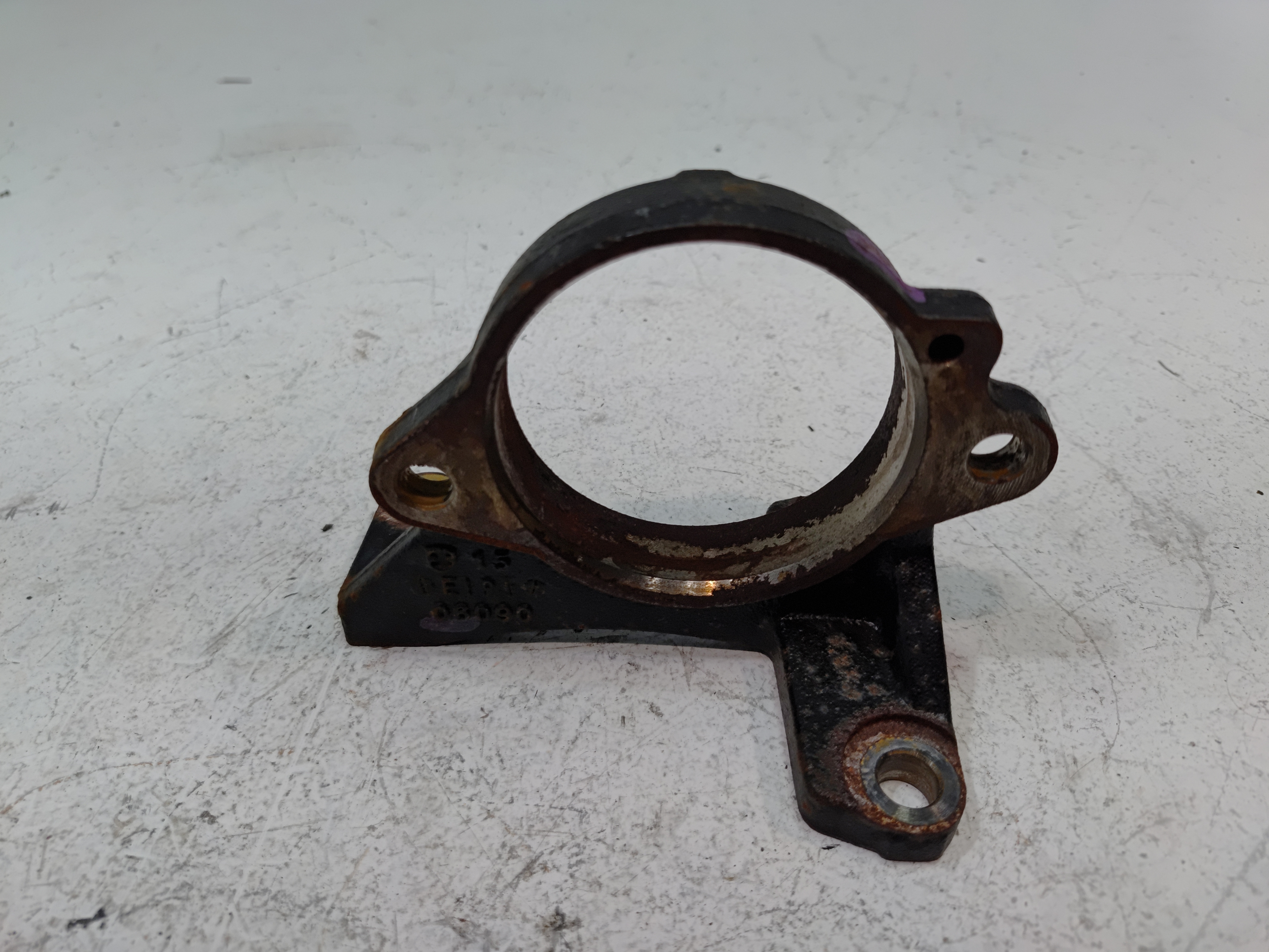 2018-2024 TOYOTA CAMRY FWD FRONT PASSENGER SIDE AXLE SHAFT BEARING BRACKET OEM