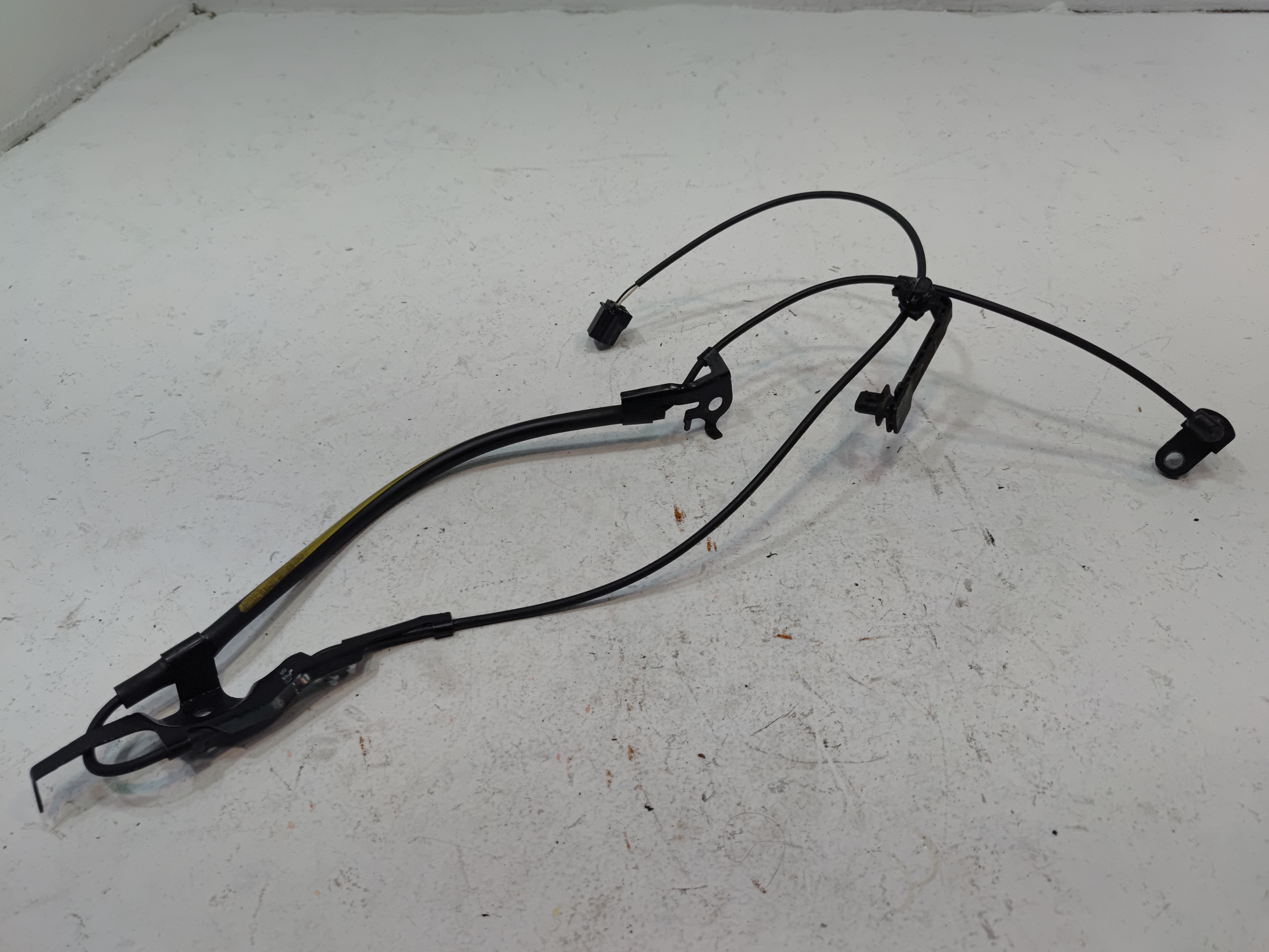 2018-2024 TOYOTA CAMRY FRONT RIGHT PASSENGER SIDE WHEEL SPEED ABS SENSOR OEM