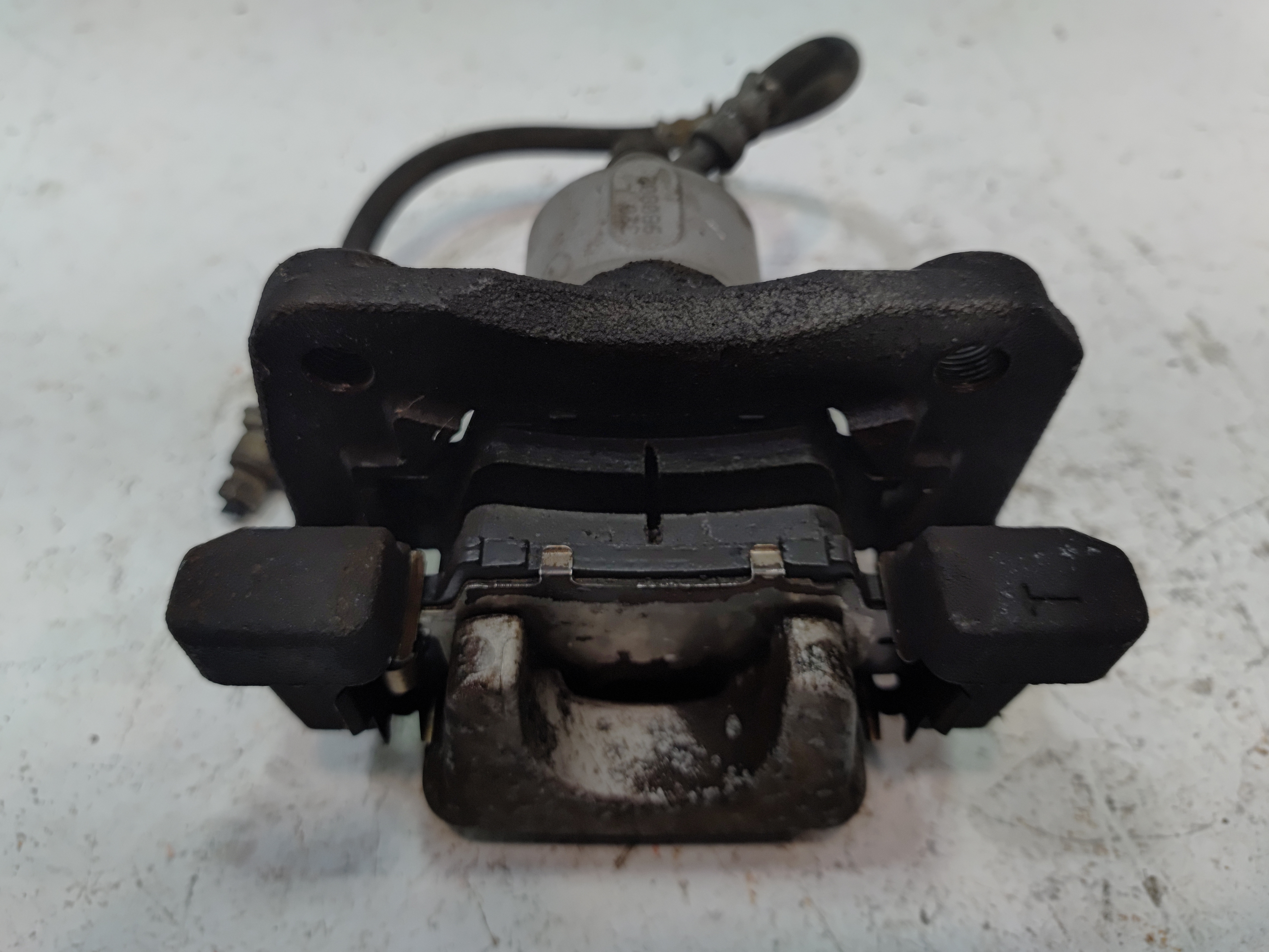 2018-2024 TOYOTA CAMRY FWD REAR LEFT DRIVER SIDE DISC BRAKE CALIPER ASSEMBLY OEM