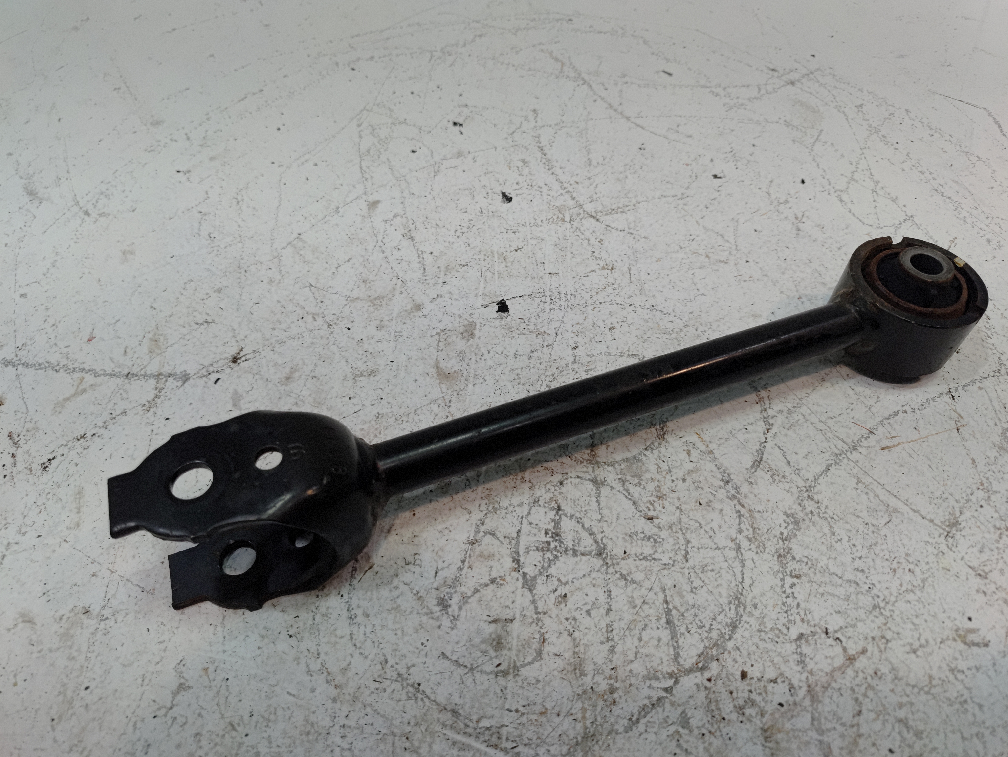 2018-2022 TOYOTA CAMRY SE REAR LEFT DRIVER SIDE FORWARD CONTROL ARM OEM