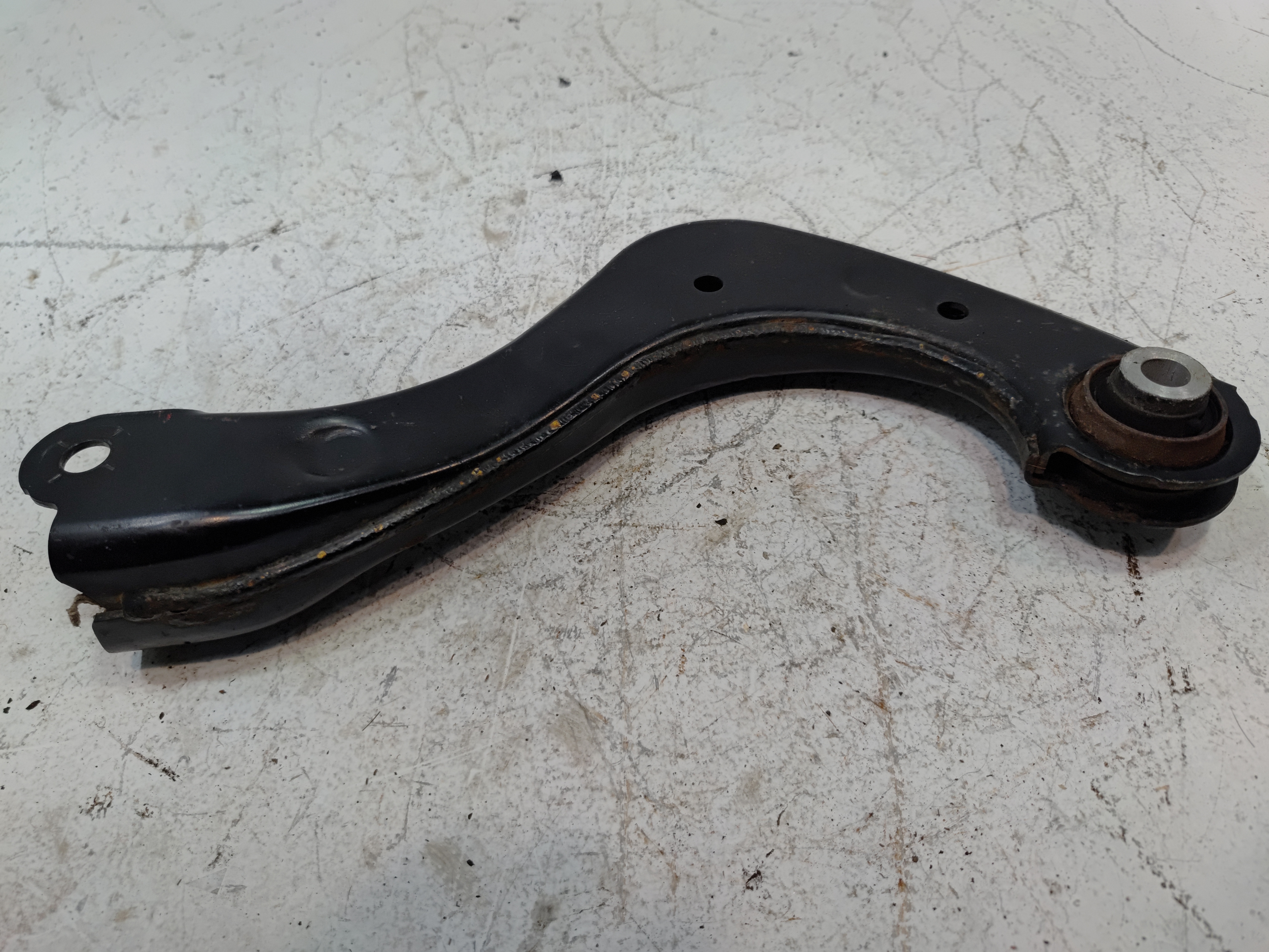 2018-2024 TOYOTA CAMRY REAR RIGHT PASSENGER SIDE UPPER CONTROL ARM OEM