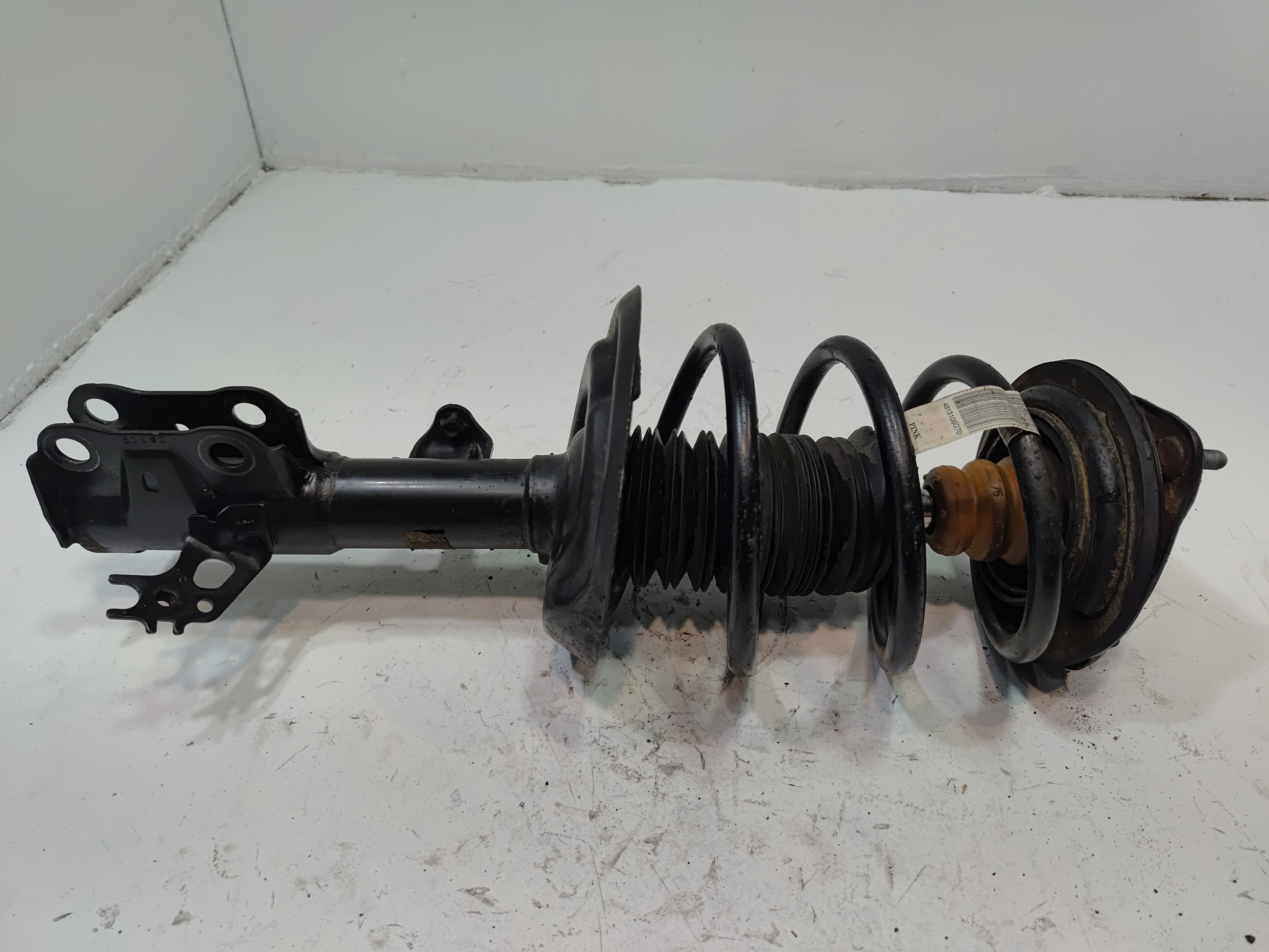 2018-2024 TOYOTA CAMRY SE XSE 2.5L FRONT PASSENGER SIDE SHOCK ABSORBER STRUT OEM