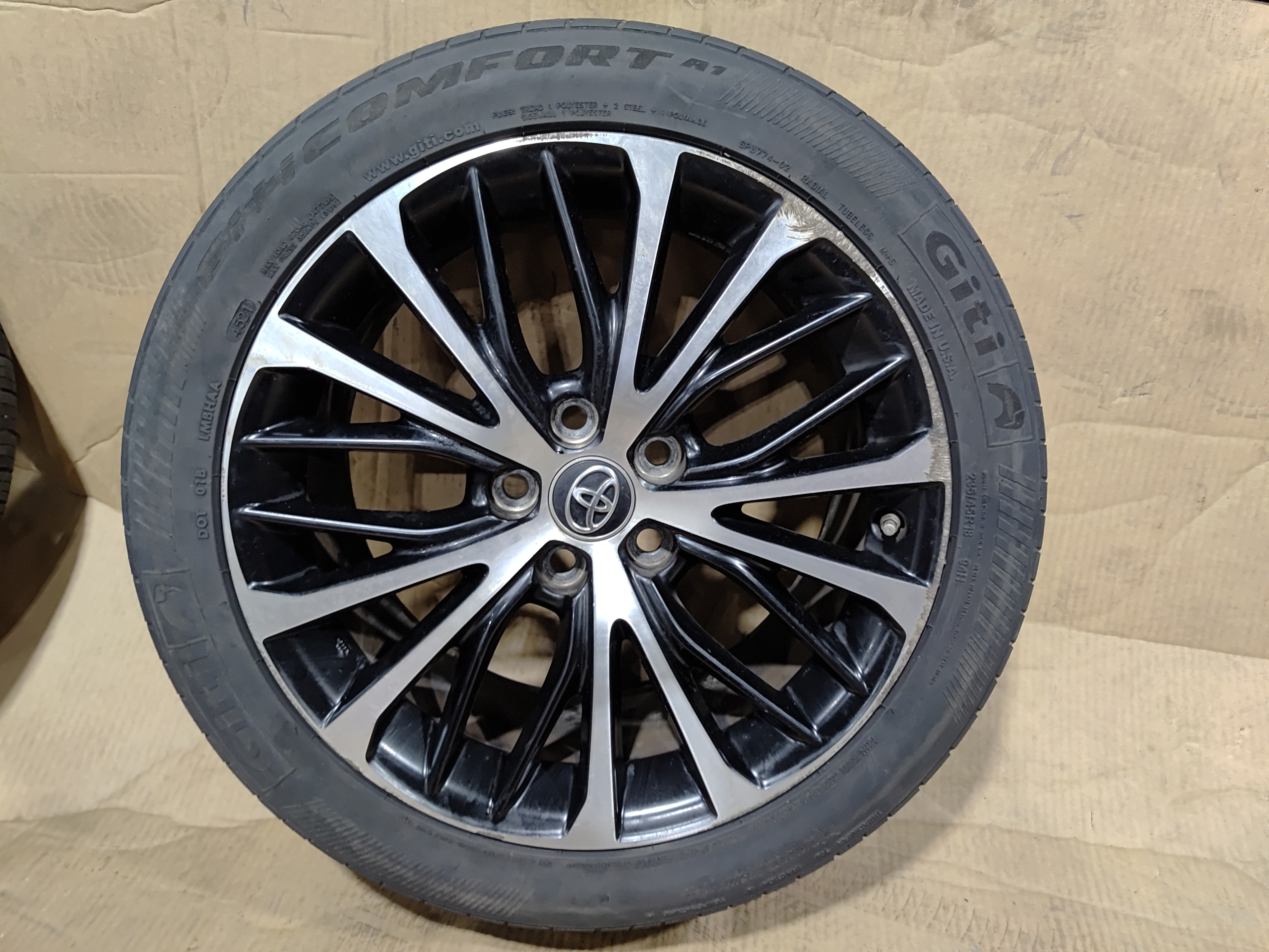 2018-2019 Toyota Camry SE Wheel Alloy Rim R18 8J 235/45 OEM