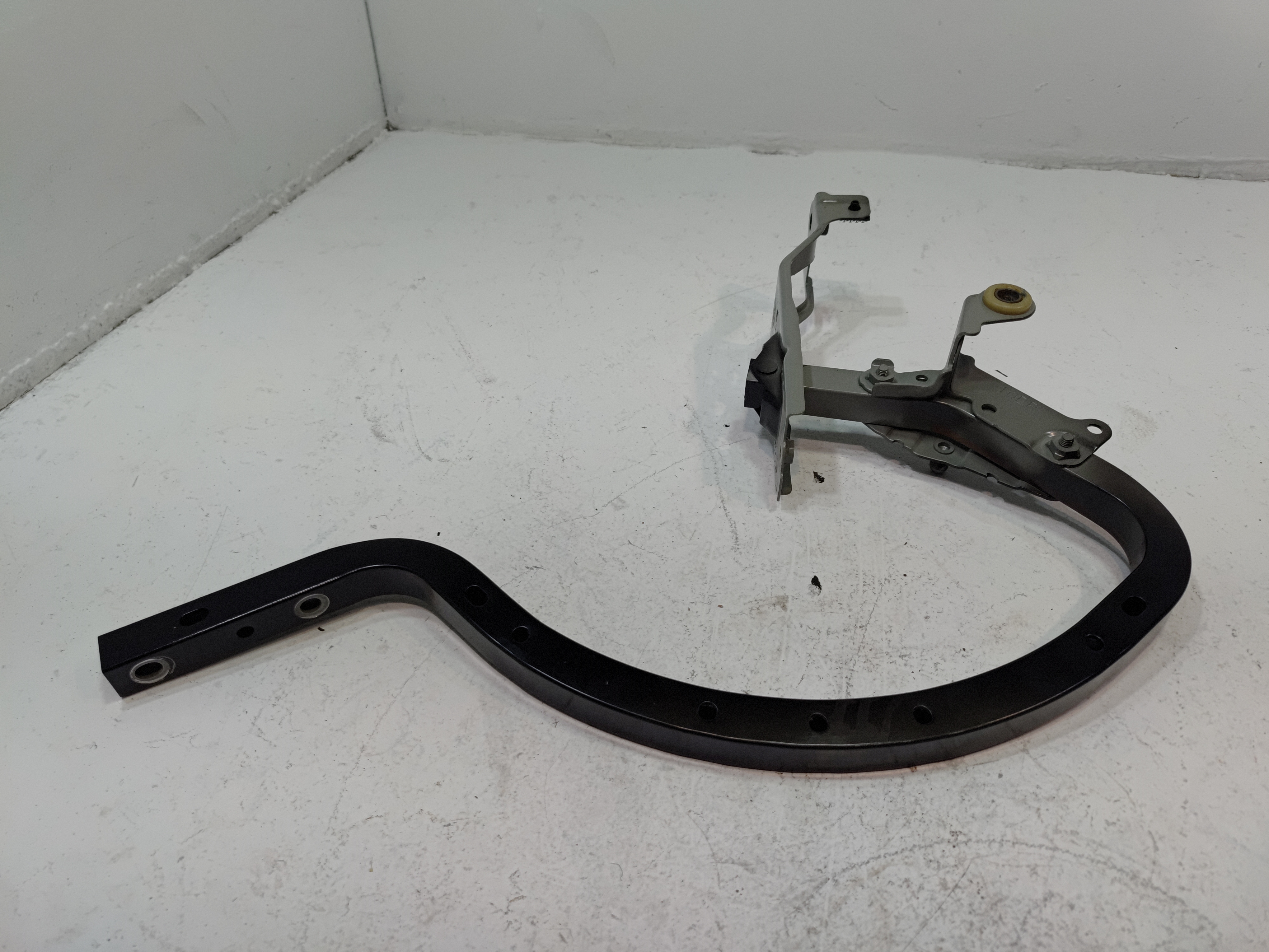 2018-2025 TOYOTA CAMRY REAR RIGHT PASSENGER SIDE TRUNK DECK LID HINGE *218* OEM