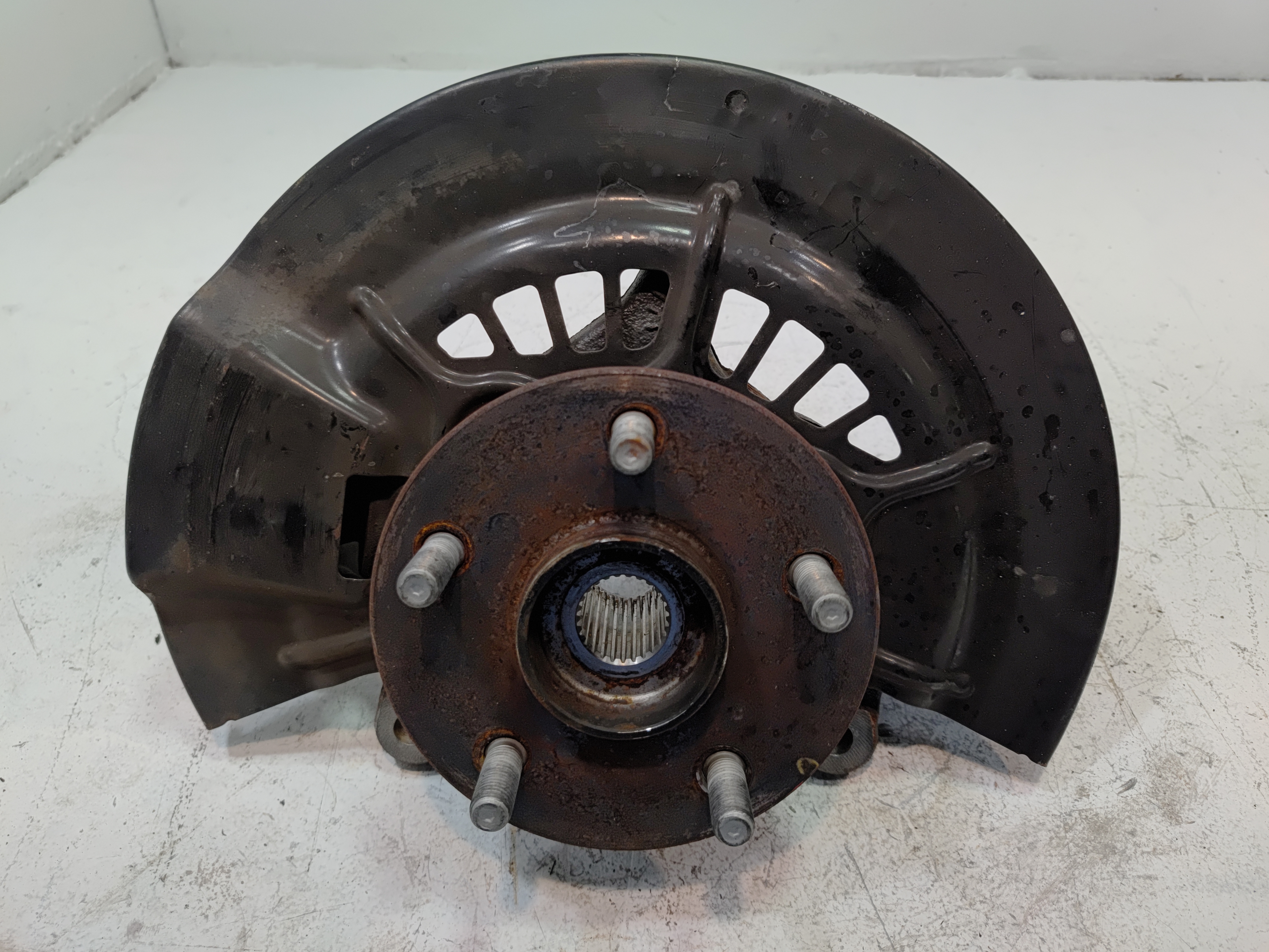 2018-2024 Toyota Camry Front Right Passenger Side Spindle Knuckle Hub OEM