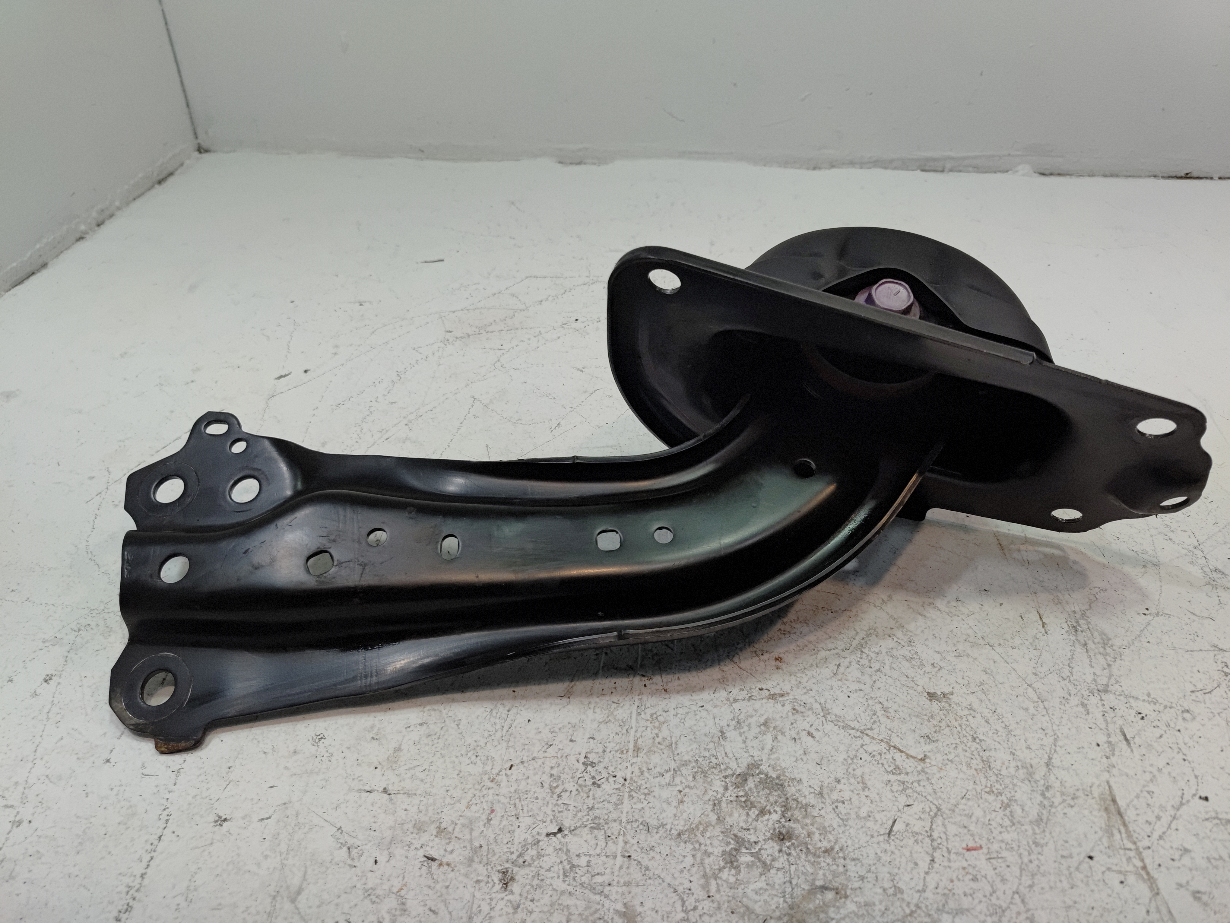 2018-2025 Toyota Camry Rear Left Driver Side Trailing Control Arm w/Bracket OEM