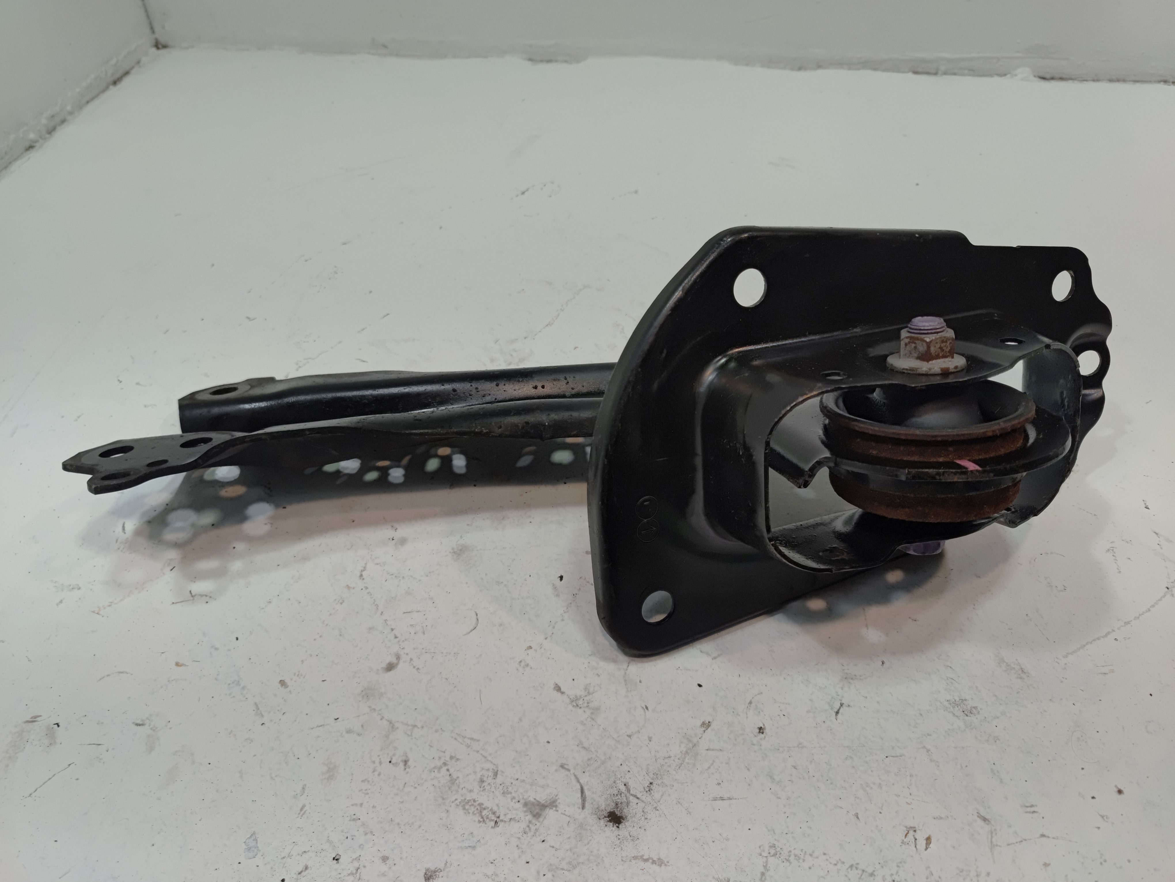 2018-2024 TOYOTA CAMRY REAR LEFT DRIVER SIDE TRAILING CONTROL ARM BRACKET OEM