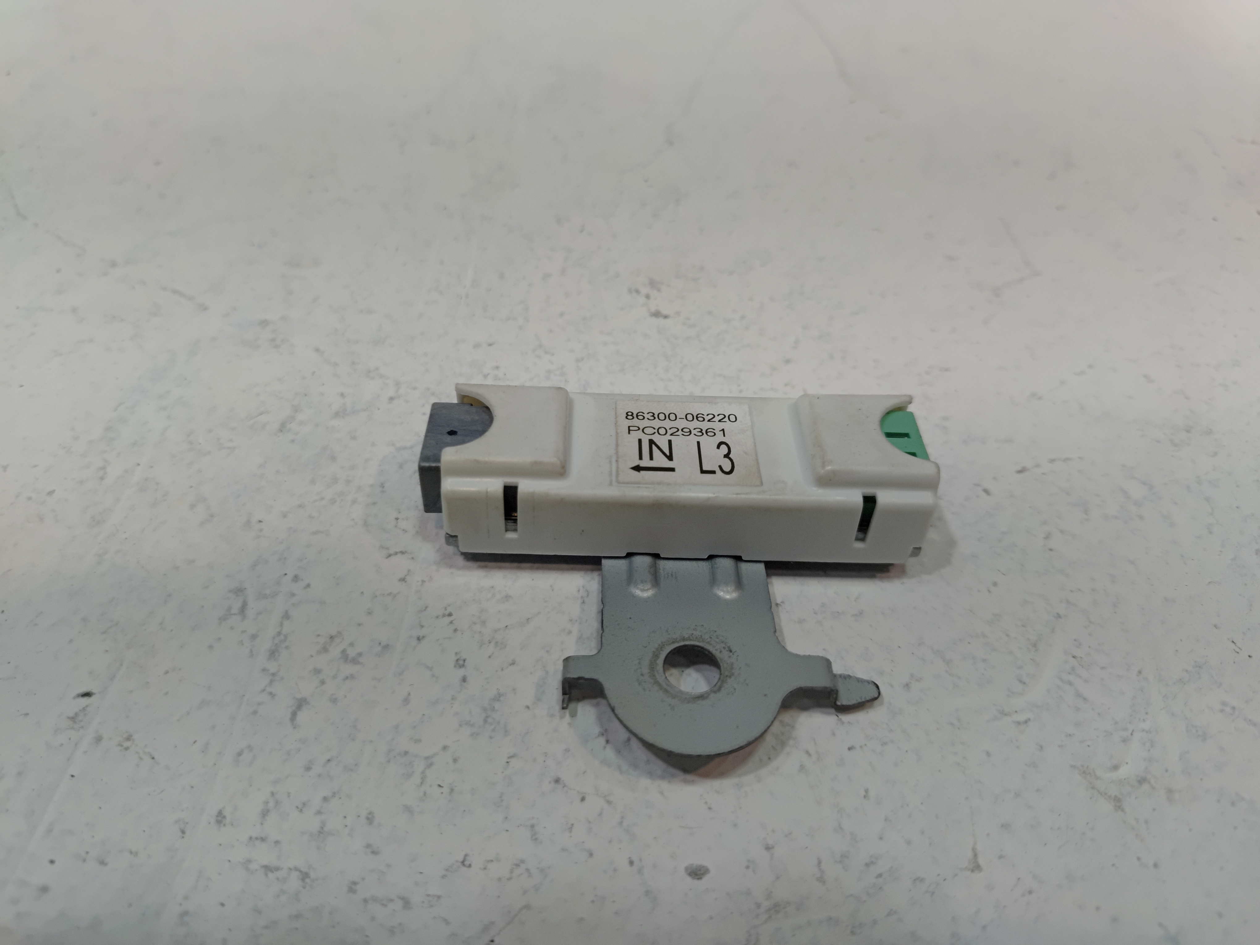 2018-2024 TOYOTA CAMRY REAR LEFT DRIVER SIDE AMP AMPLIFIER ANTENNA MODULE OEM