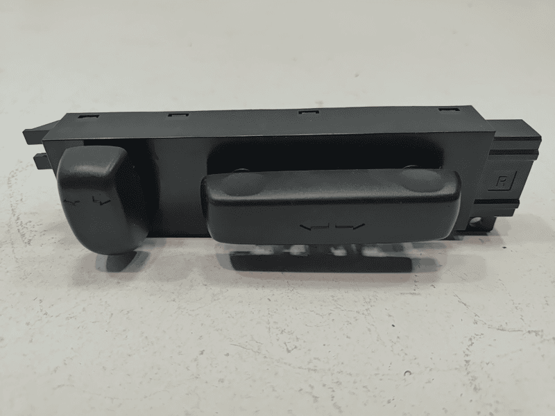 2016-2022 HONDA PILOT FRONT PASSENGER SIDE SEAT ADJUSTMENT CONTROL SWITCH OEM