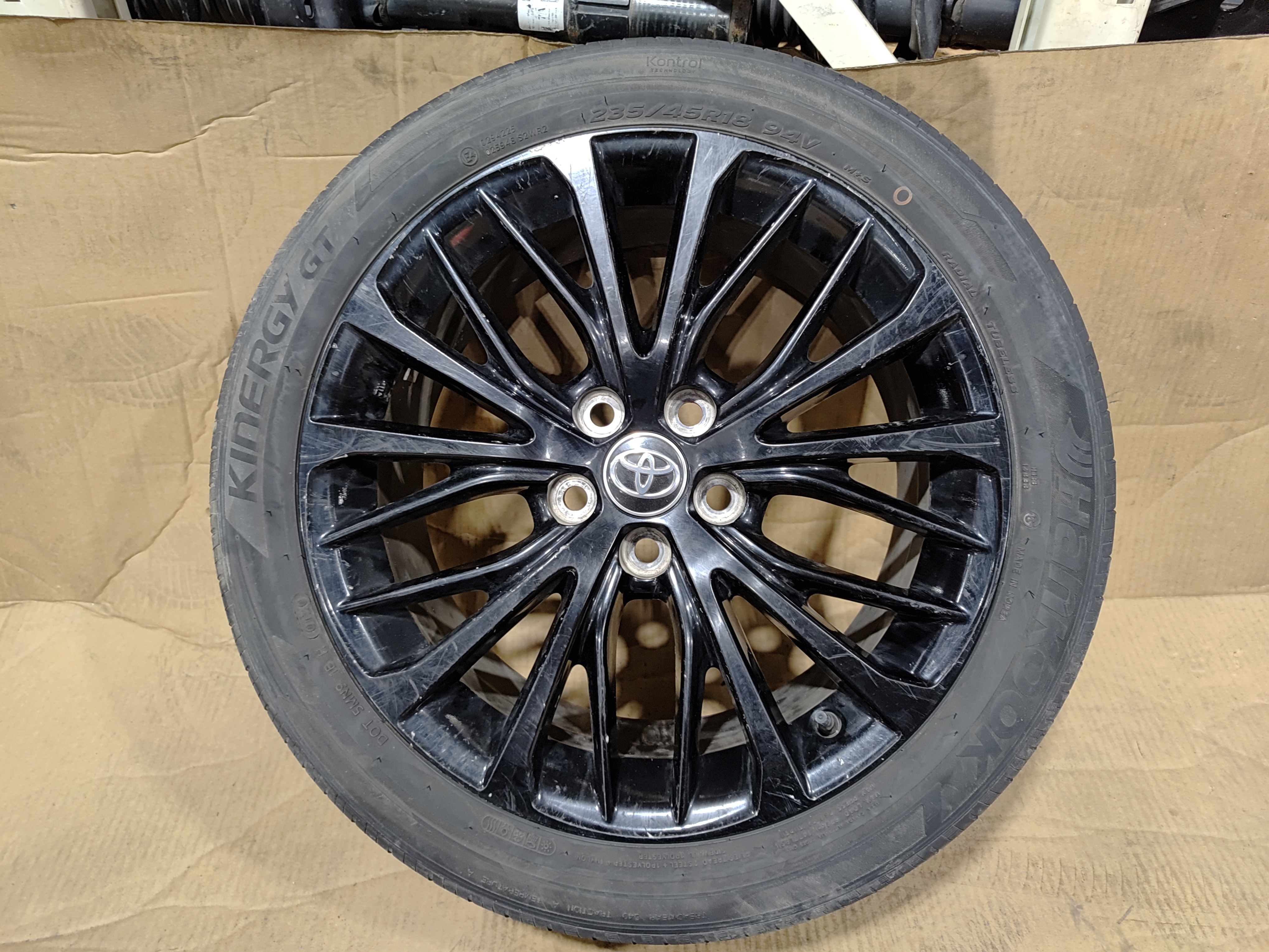 2018-2020 Toyota Camry Alloy Wheel Rim 18x8J w/Tire 235/45 R18 Black OEM