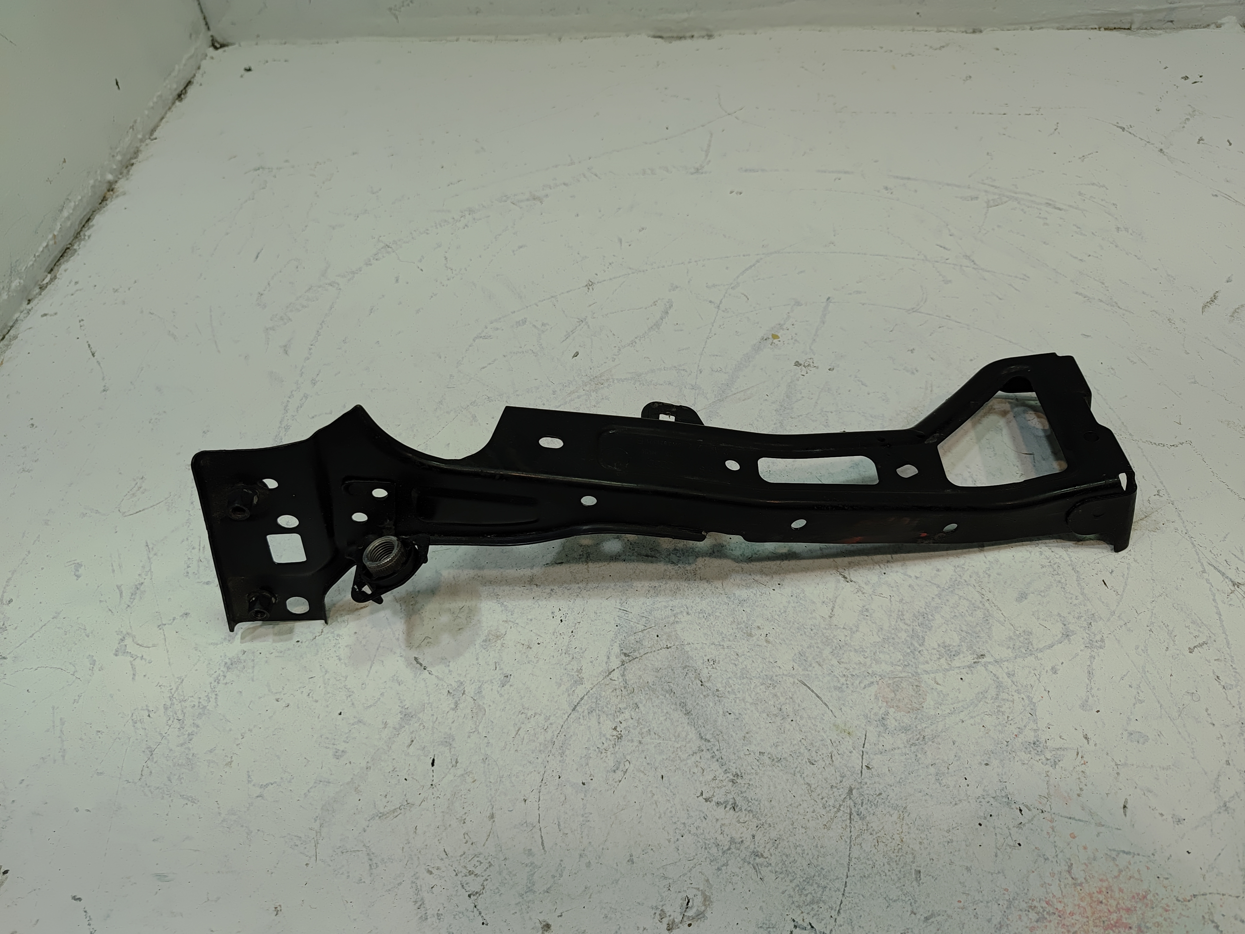 2018 - 2024 AUDI S5  FRONT LEFT DRIVER SIDE FENDER SUPPORT BRACKET OEM