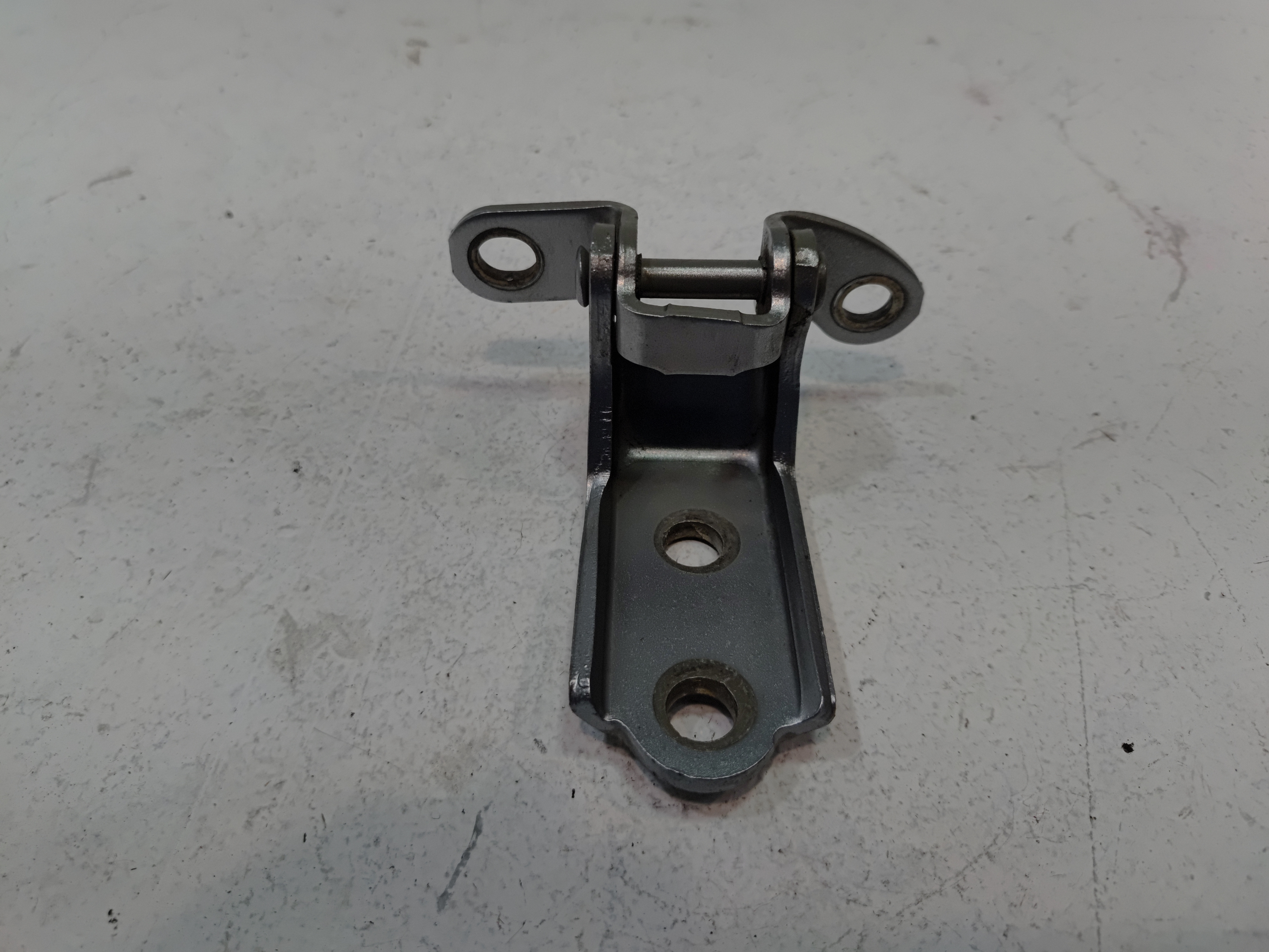 2018-2025 Toyota Camry Rear Left Driver Side Door Lower Hinge *1J9* OEM Silver