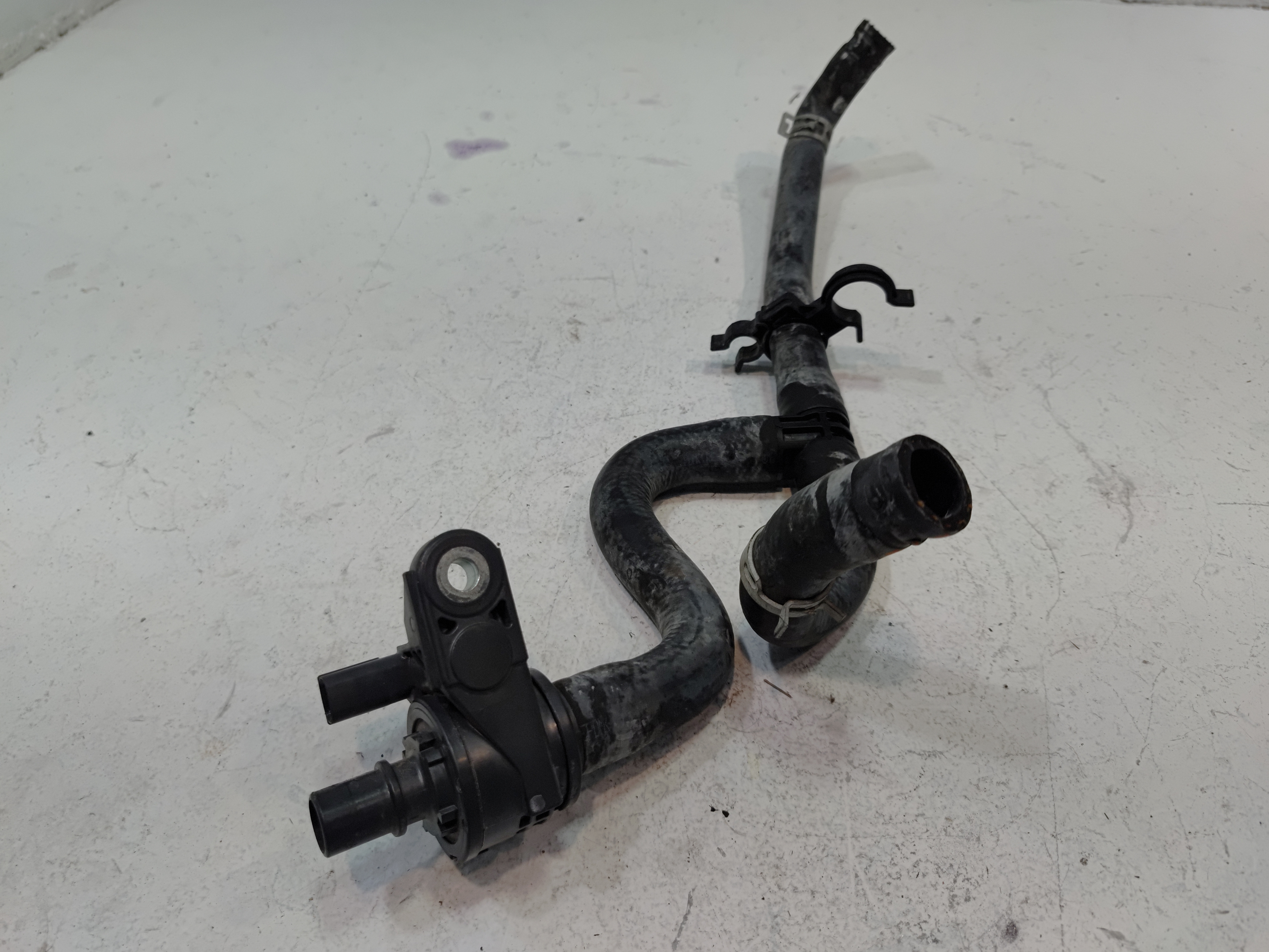 2018-2024 TOYOTA CAMRY ENGINE COOLANT BY PASS HOSE TUBE PIPE W/ VALVE OEM