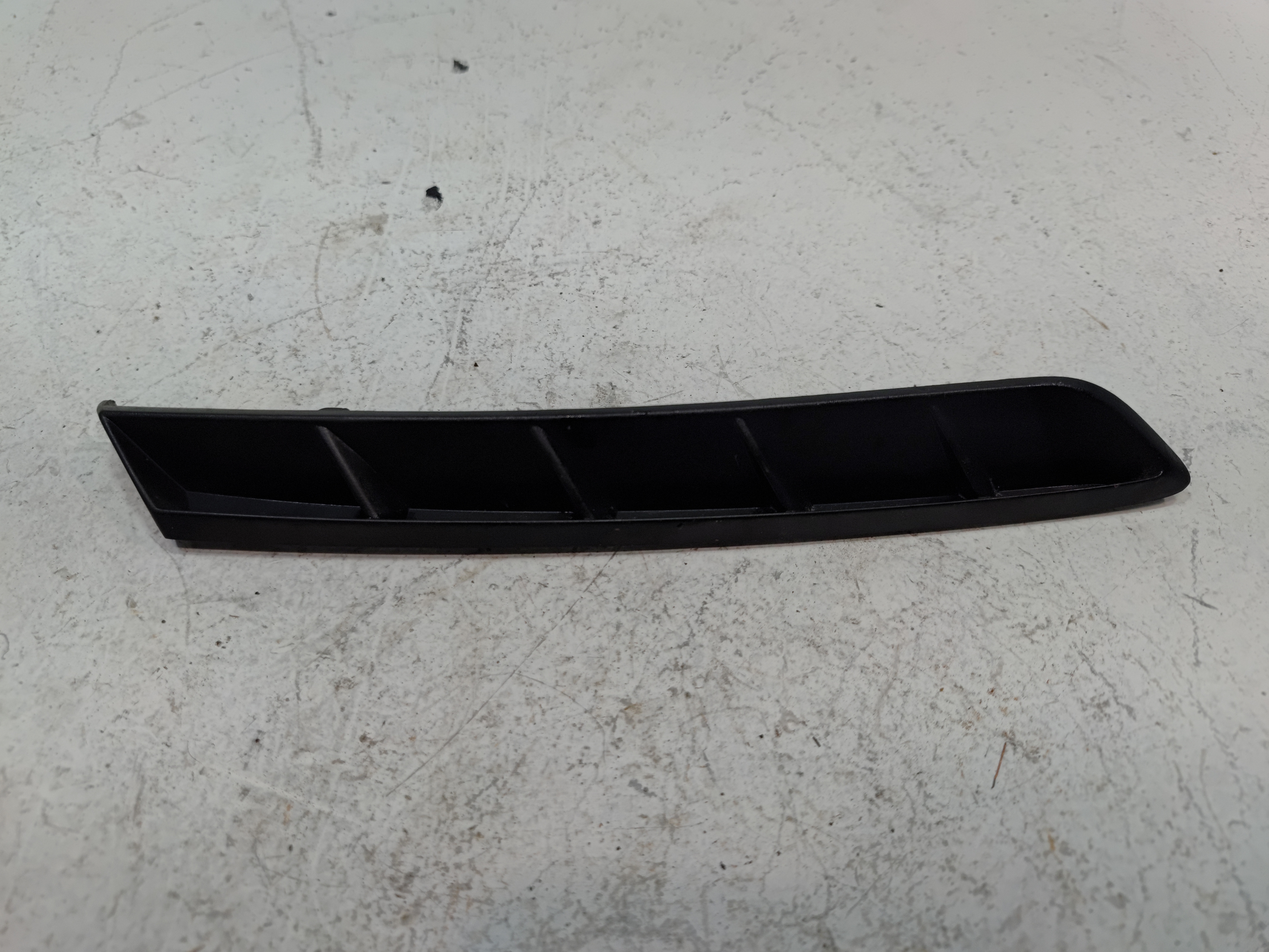 2018-2024 TOYOTA CAMRY REAR DRIVER SIDE BUMPER COVER REFLECTOR MOLDING OEM