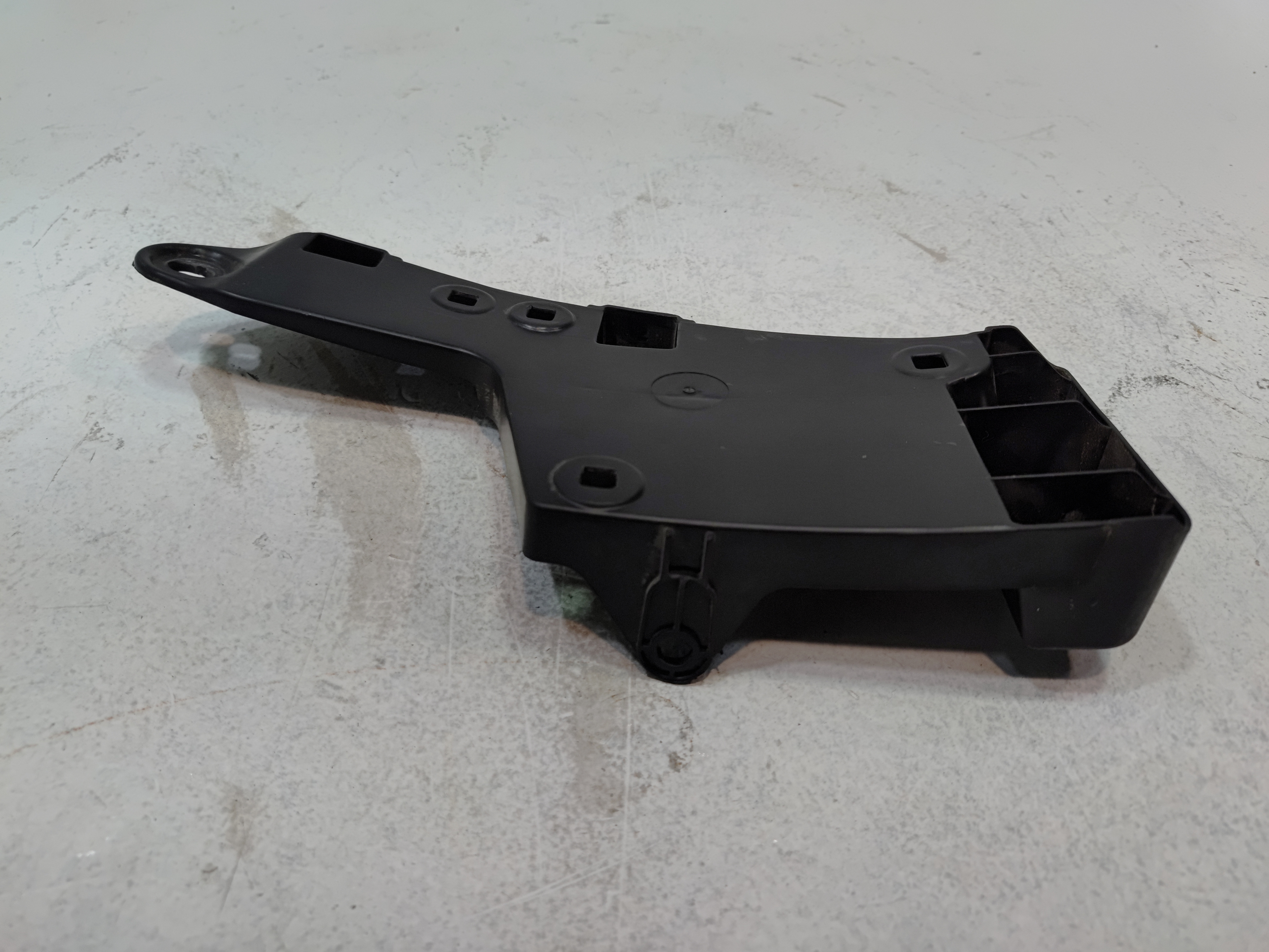 2018-2025 Toyota Camry Rear Bumper Driver Side Seal Support Mount Bracket OEM