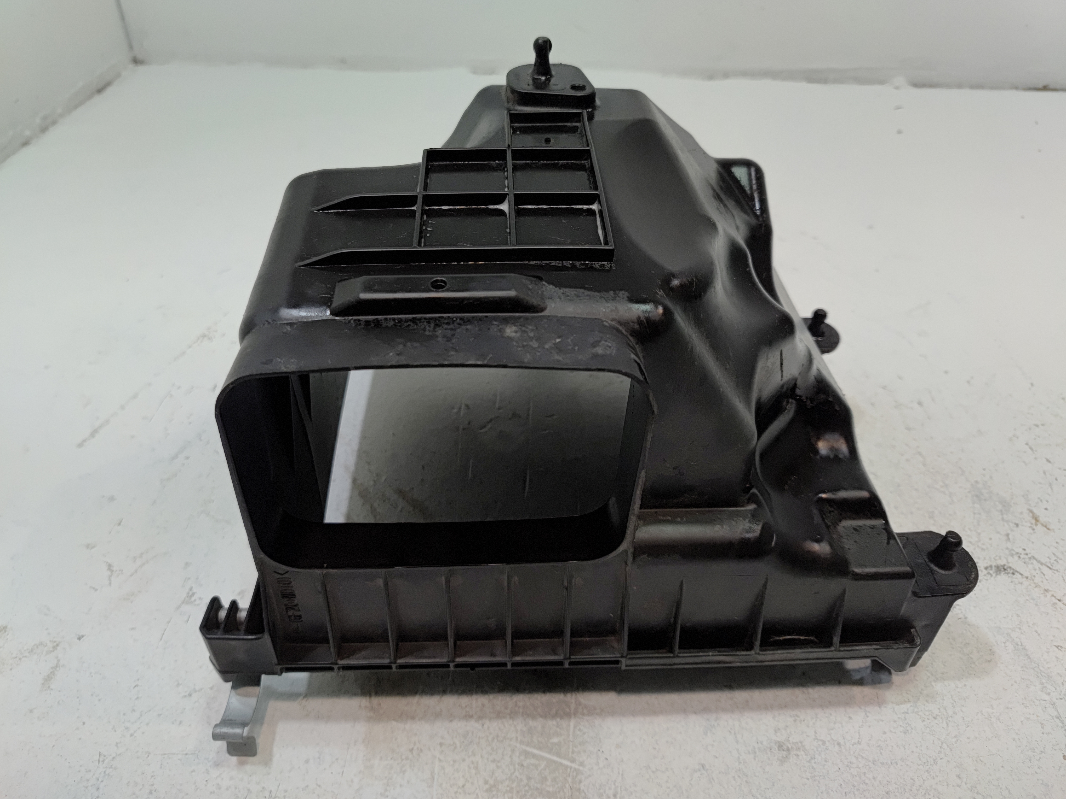 2018-2024 Toyota Camry Air Intake Cleaner Box Case Lower Housing OEM