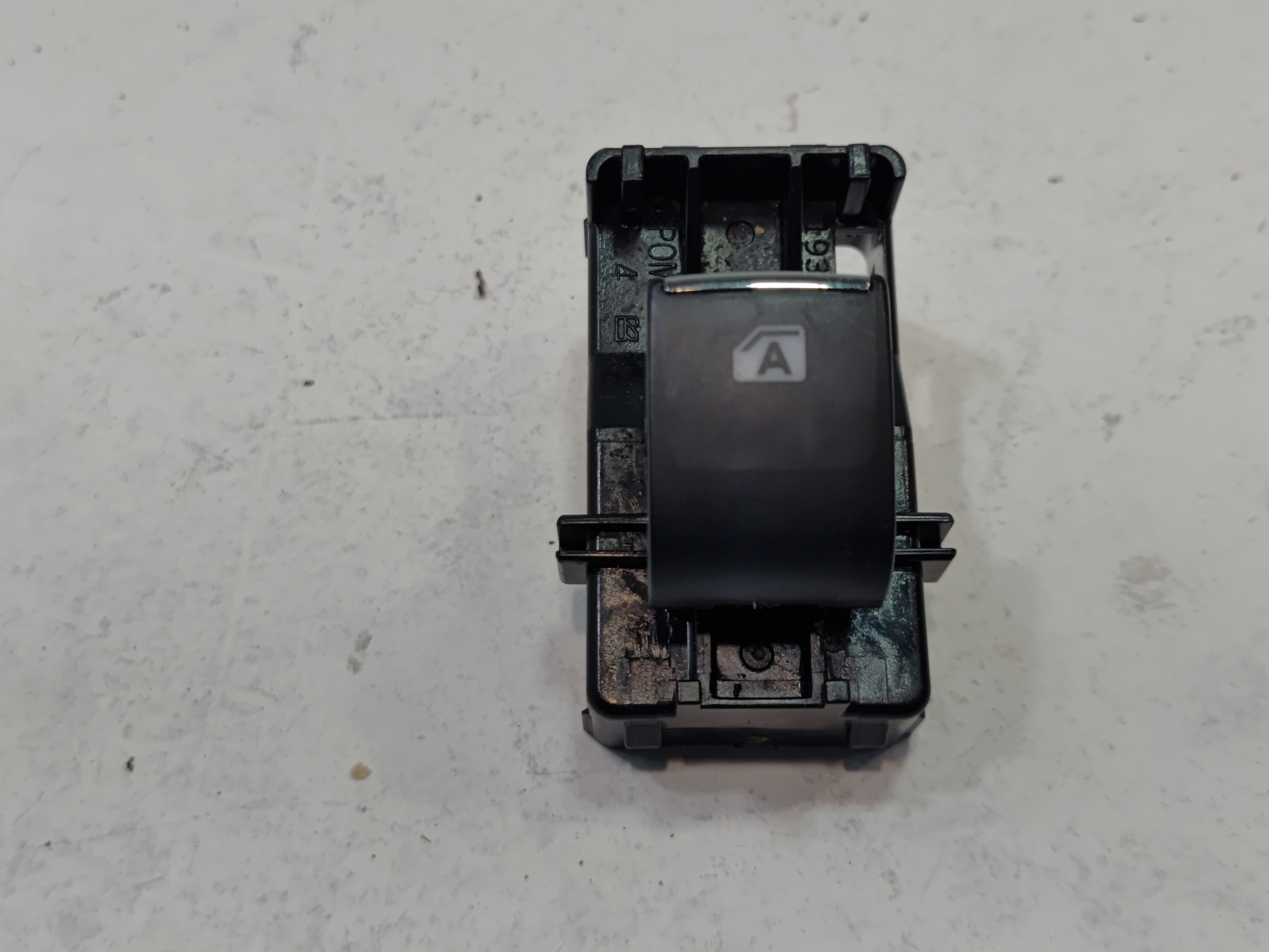 2018-2021 TOYOTA CAMRY REAR LEFT OR RIGHT SIDE DOOR WINDOW SWITCH OEM 1PCS