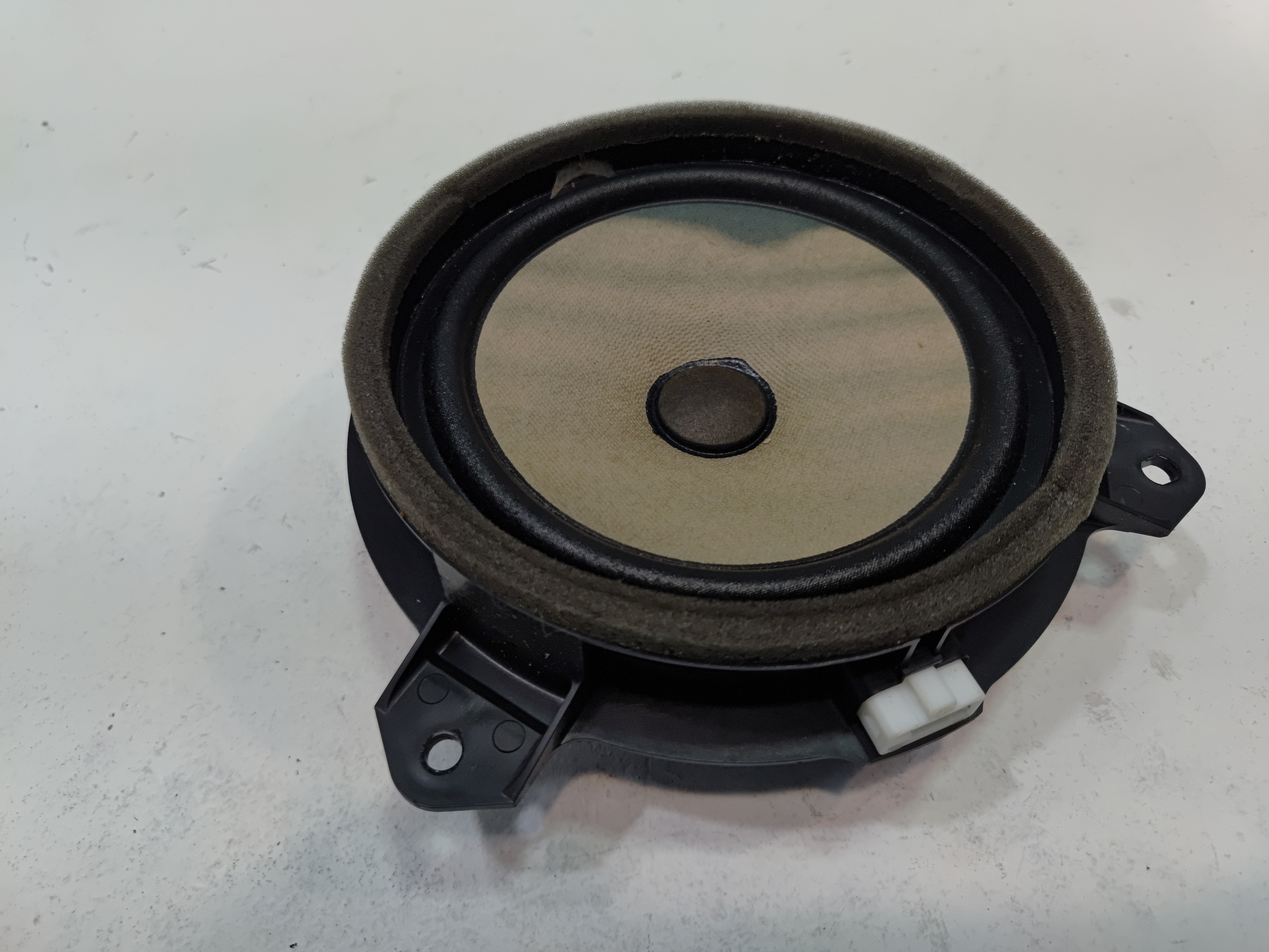 2018 TOYOTA CAMRY REAR LEFT OF RIGHT SIDE DOOR AUDIO SOUND SPEAKER OEM