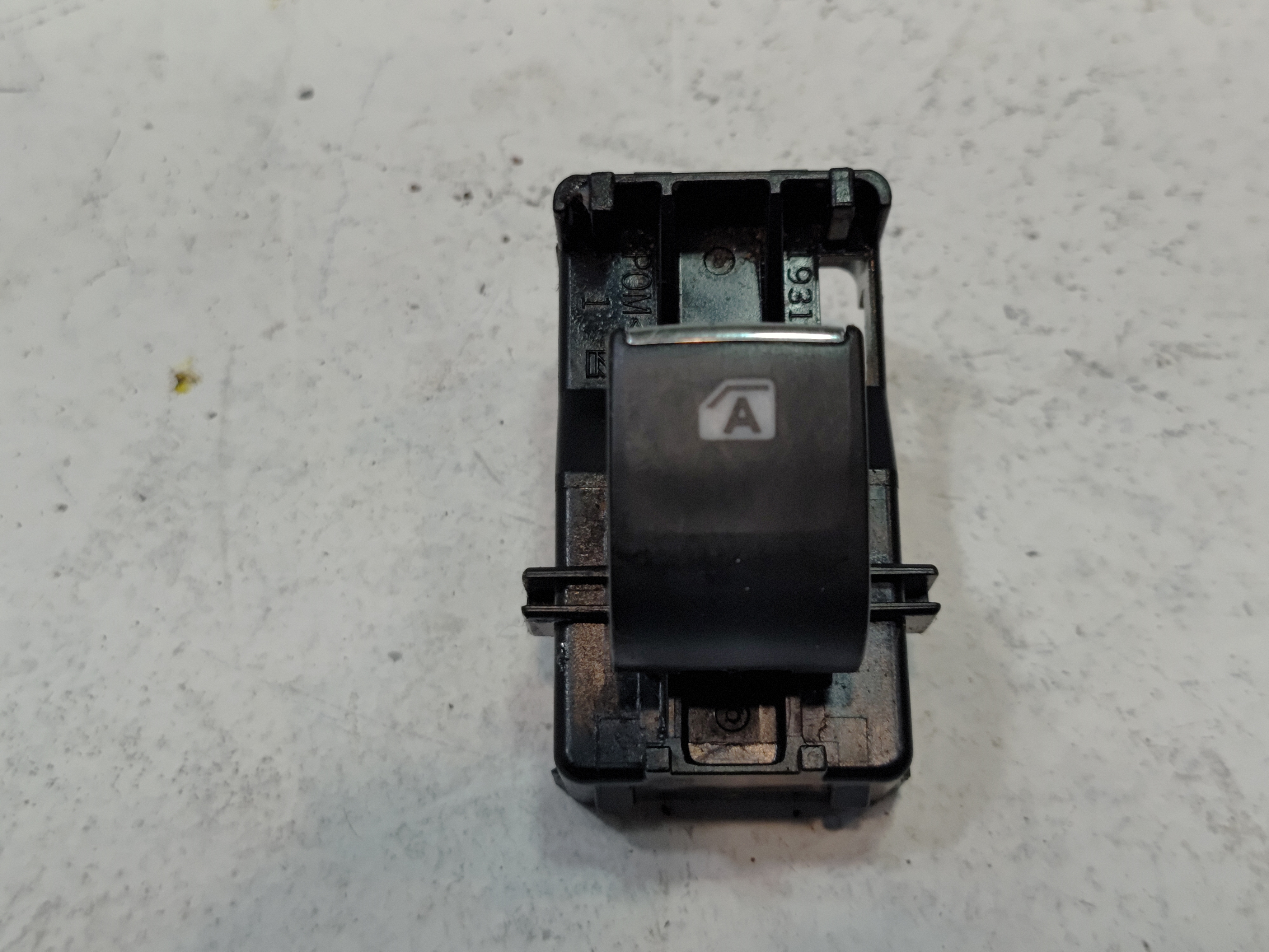 2018-2021 TOYOTA CAMRY REAR LEFT OR RIGHT SIDE DOOR WINDOW SWITCH OEM