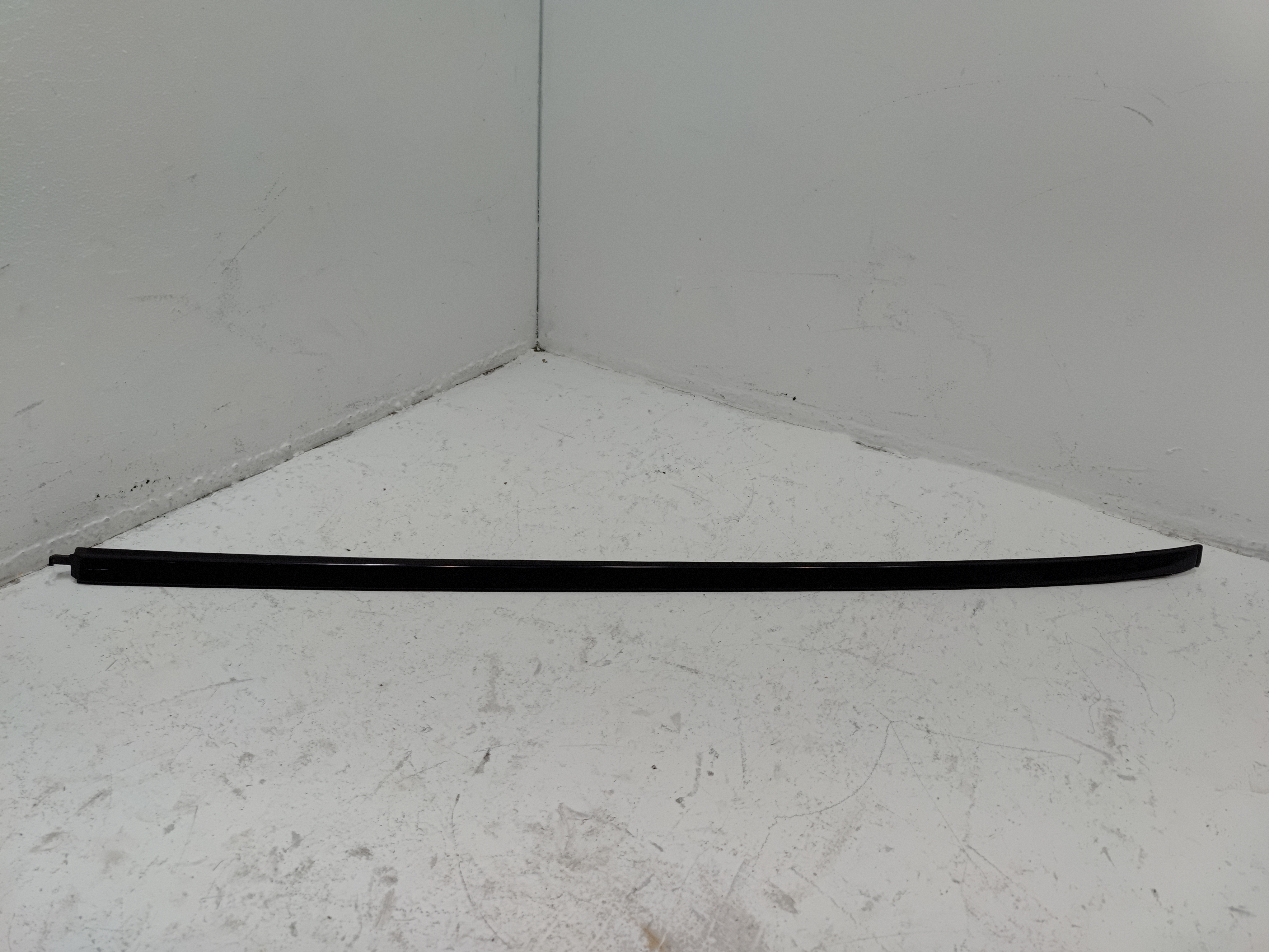 2018-2024 TOYOTA CAMRY FRONT WINDSHIELD DRIVER SIDE DRIP SEAL MOLDING OEM