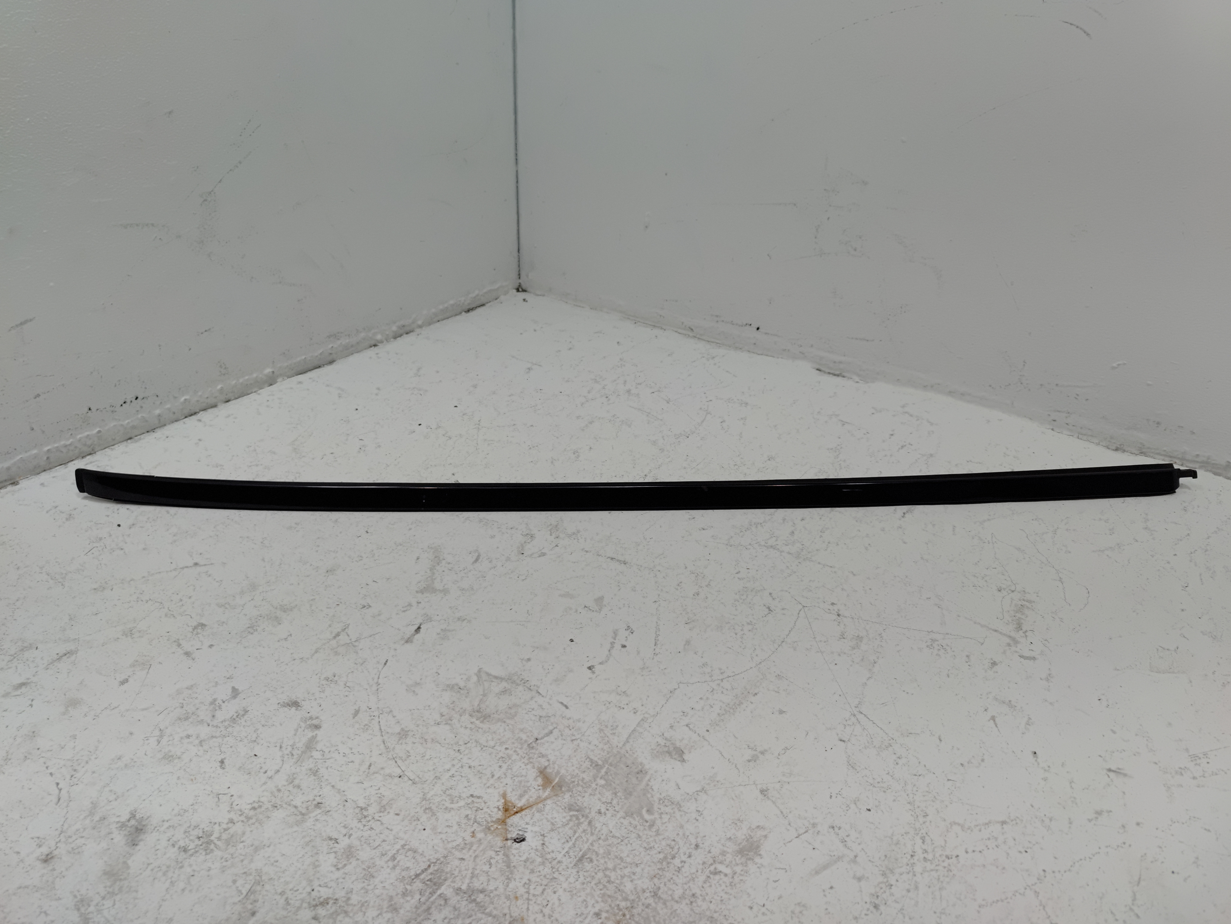 2018-2024 TOYOTA CAMRY FRONT WINDSHIELD PASSENGER SIDE DRIP SEAL MOLDING OEM