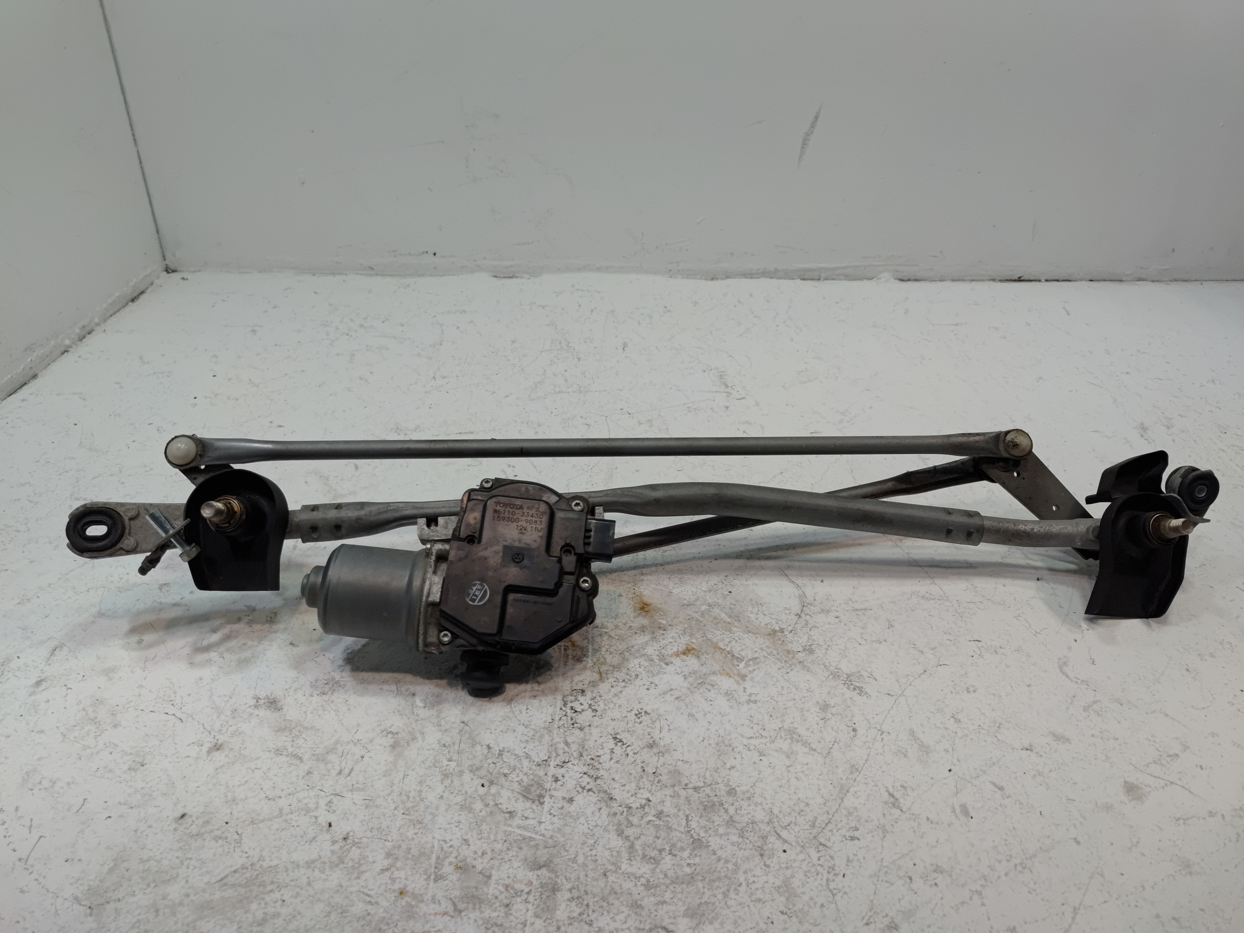 2018-2020 TOYOTA CAMRY FRONT WINDSHIELD WIPER LINKAGE W/ MOTOR OEM